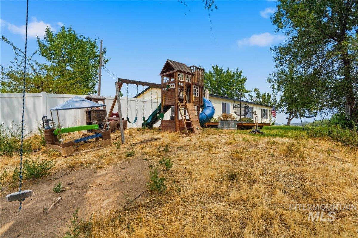 17114 Goodson Rd, Caldwell, Idaho 83605, 3 Bedrooms, 2 Bathrooms, Residential For Sale, Price $575,000, 98994962