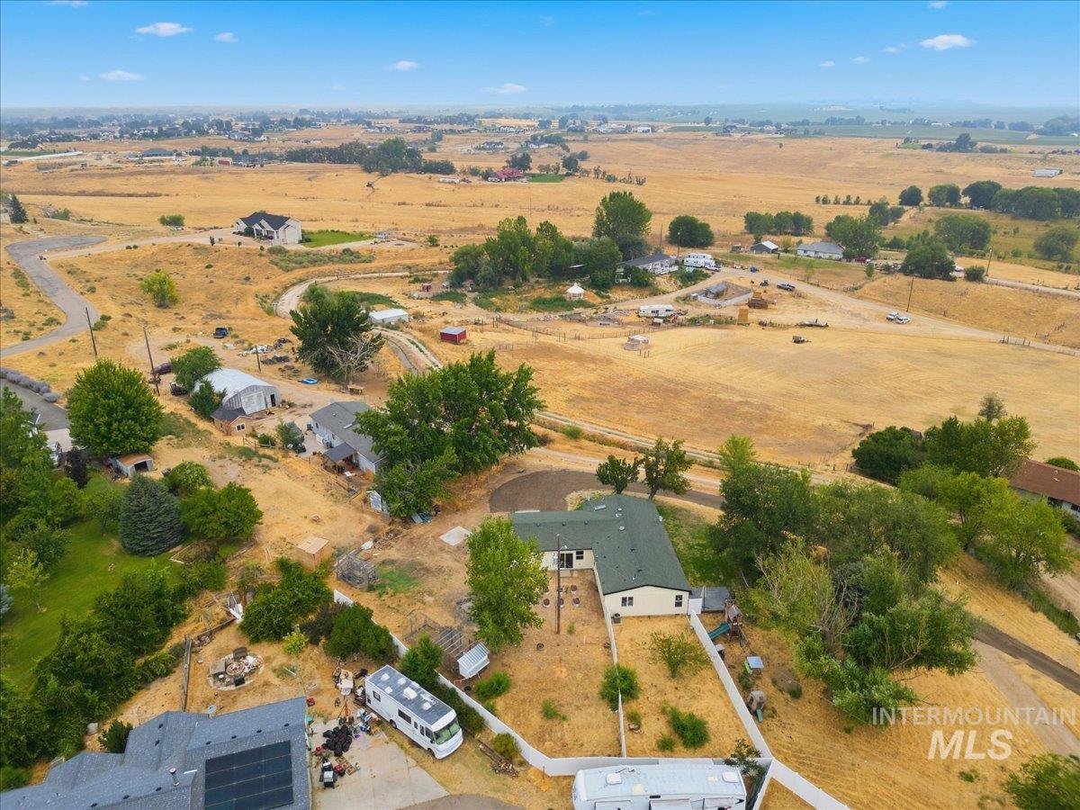 17114 Goodson Rd, Caldwell, Idaho 83605, 3 Bedrooms, 2 Bathrooms, Residential For Sale, Price $575,000, 98994962