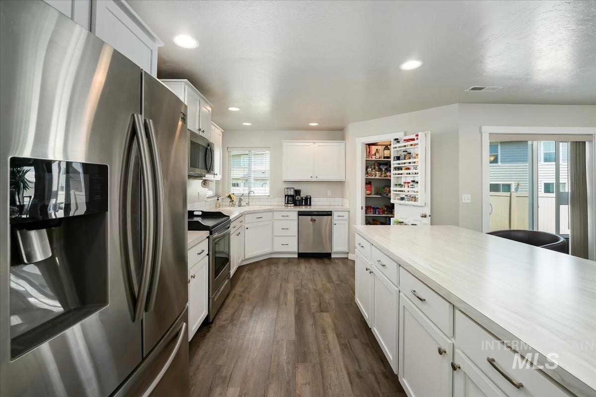 15564 Shorebird Pl, Nampa, Idaho 83651, 4 Bedrooms, 2.5 Bathrooms, Residential For Sale, Price $420,000, 98994963