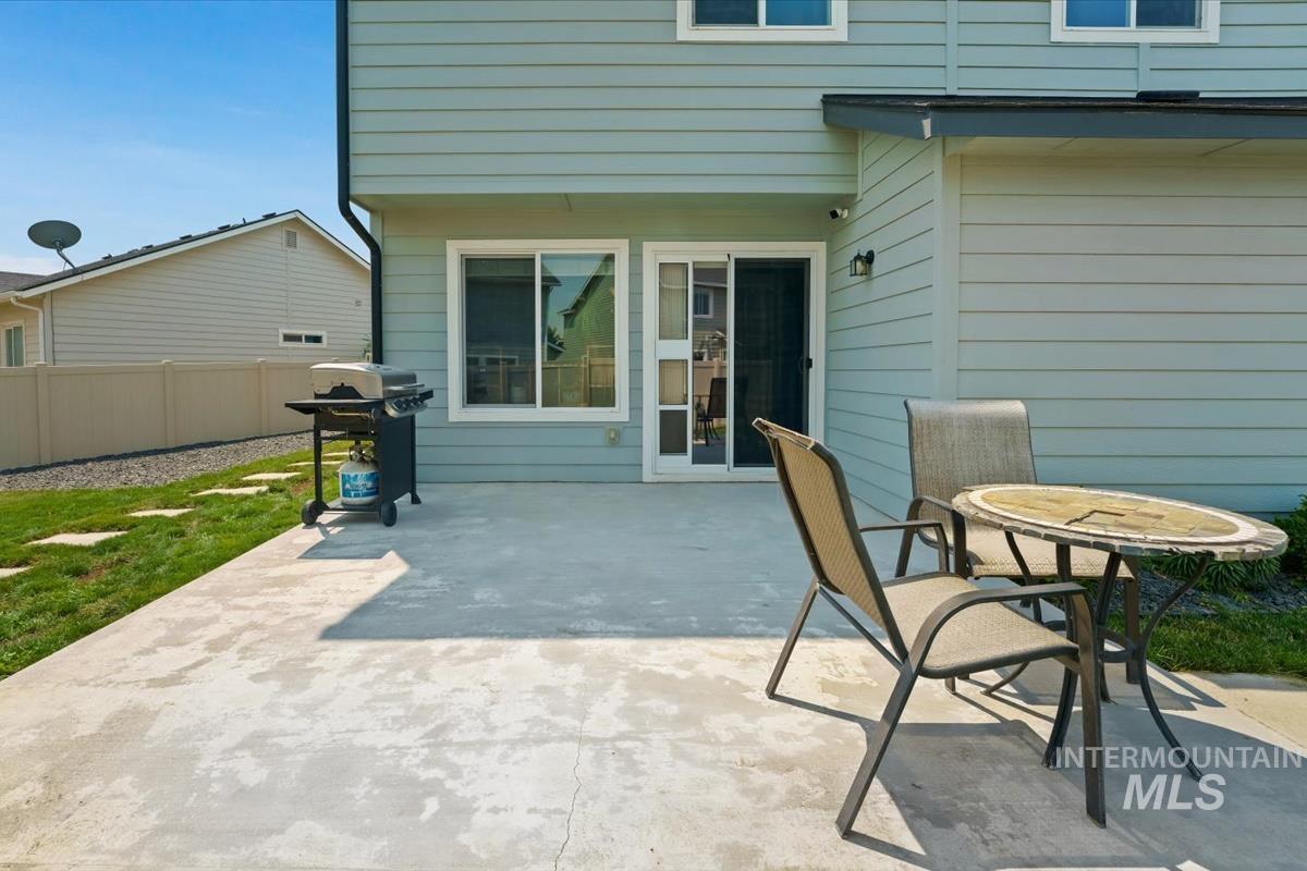15564 Shorebird Pl, Nampa, Idaho 83651, 4 Bedrooms, 2.5 Bathrooms, Residential For Sale, Price $420,000, 98994963