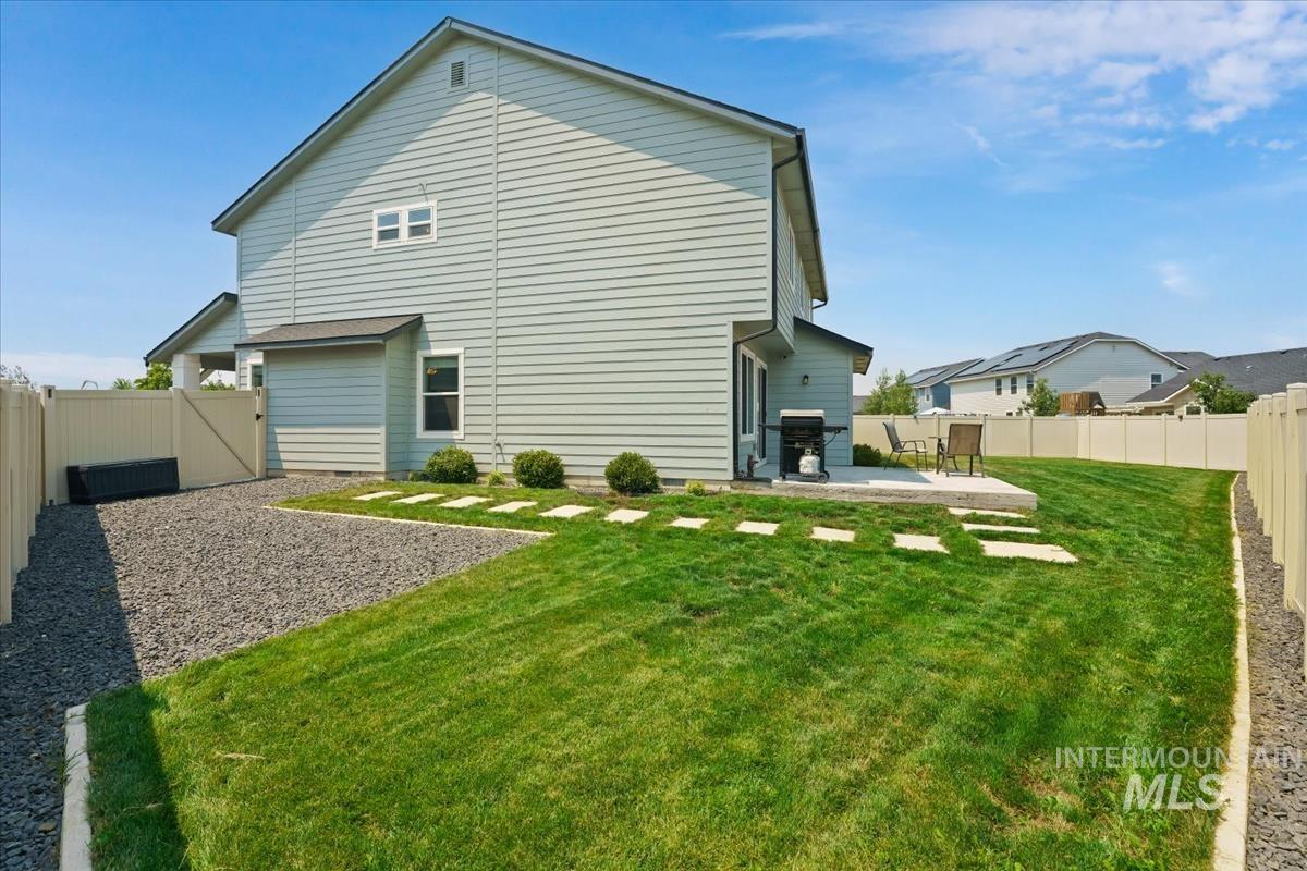 15564 Shorebird Pl, Nampa, Idaho 83651, 4 Bedrooms, 2.5 Bathrooms, Residential For Sale, Price $420,000, 98994963