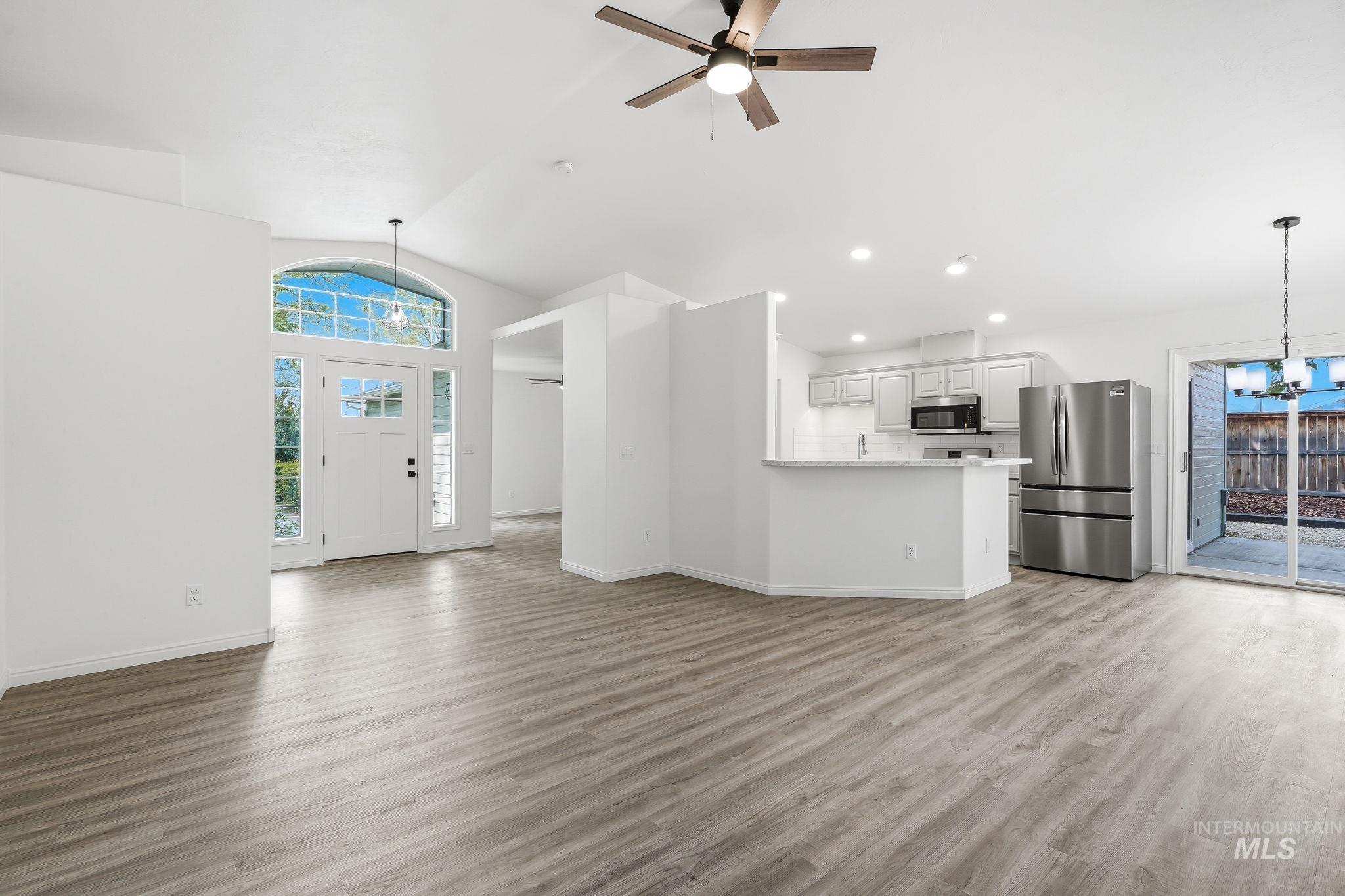 1620 E. Summerheights Dr., Meridian, Idaho 83646, 3 Bedrooms, 2 Bathrooms, Residential For Sale, Price $499,000, 98994965