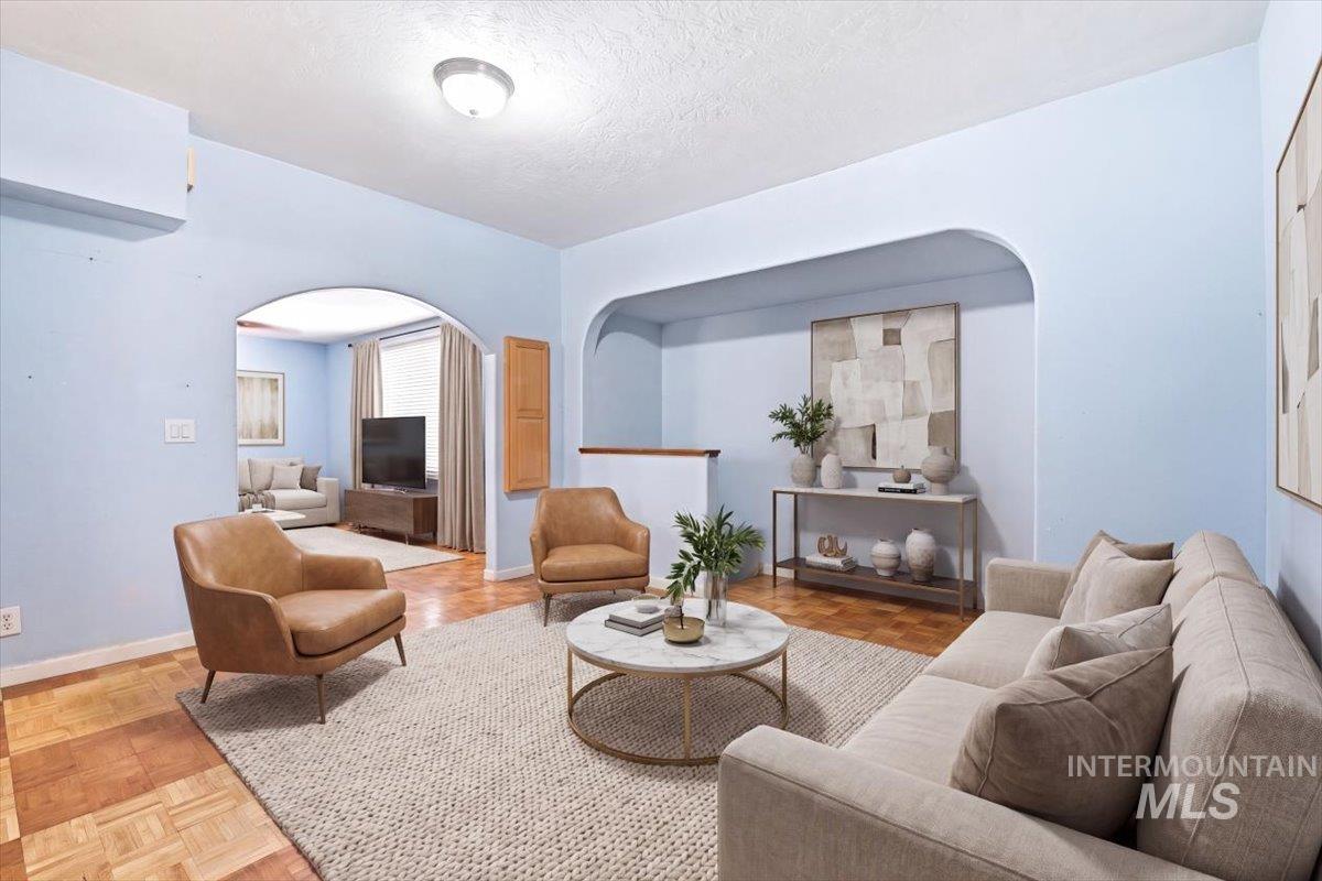 202 E 4th St, Kuna, Idaho 83634, 2 Bedrooms, 2 Bathrooms, Residential For Sale, Price $337,200, 98994966