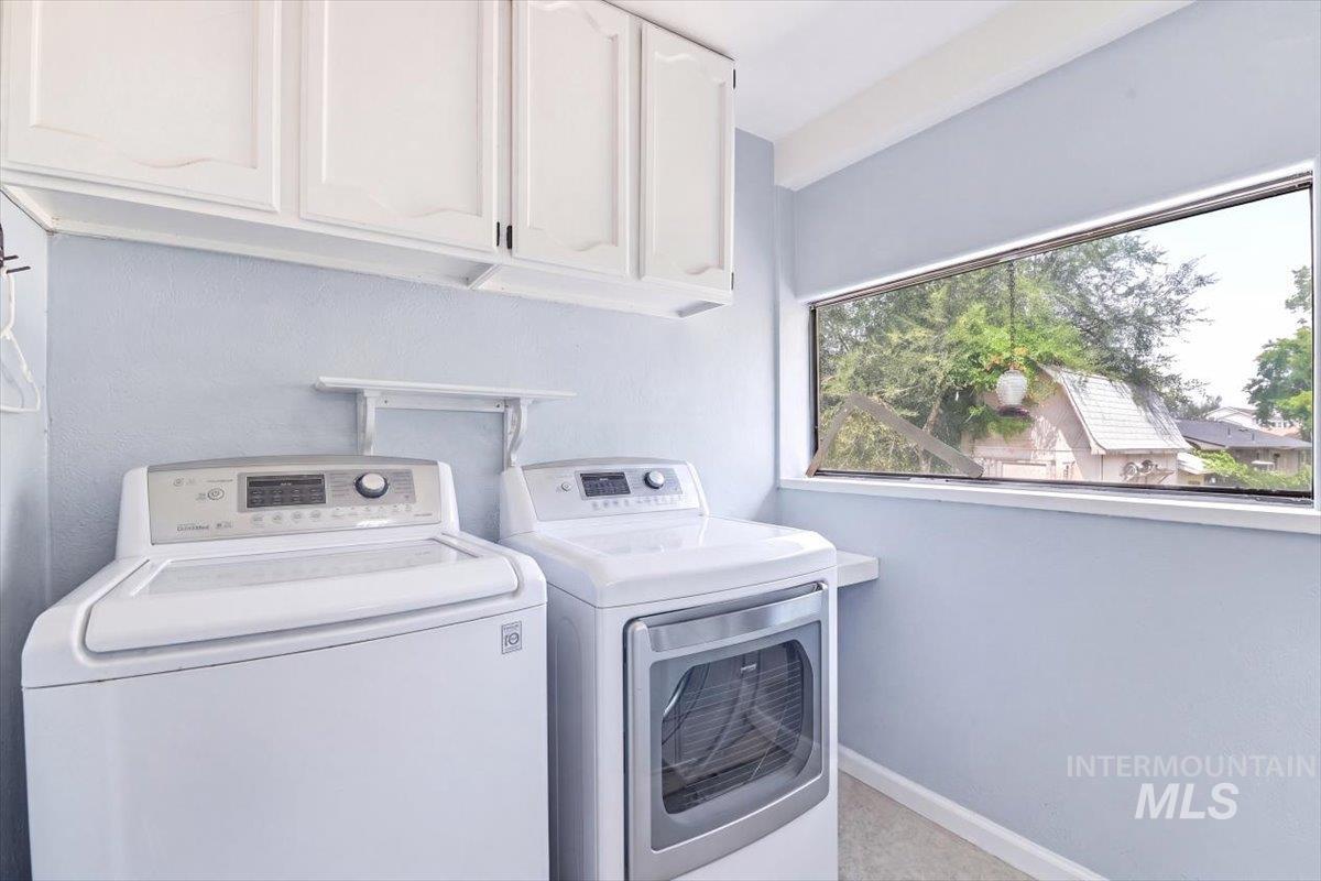 202 E 4th St, Kuna, Idaho 83634, 2 Bedrooms, 2 Bathrooms, Residential For Sale, Price $337,200, 98994966