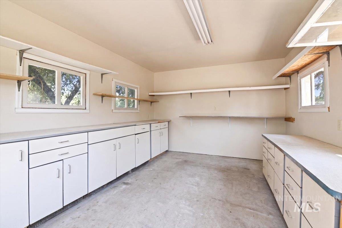 202 E 4th St, Kuna, Idaho 83634, 2 Bedrooms, 2 Bathrooms, Residential For Sale, Price $337,200, 98994966