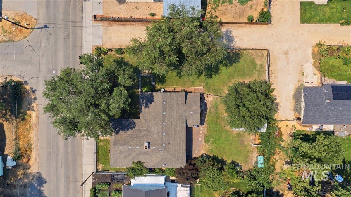 202 E 4th St, Kuna, Idaho 83634, 2 Bedrooms, 2 Bathrooms, Residential For Sale, Price $337,200, 98994966