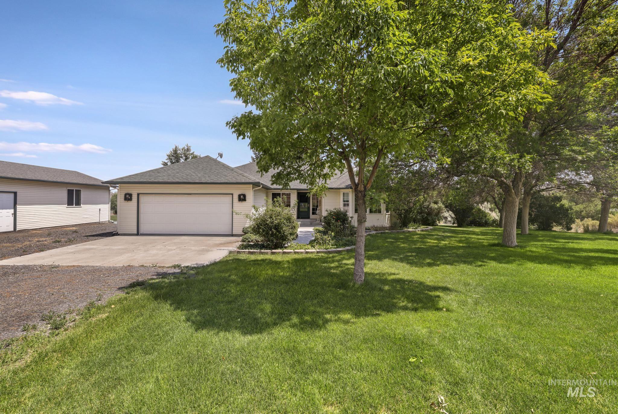 19010 Hwy 30, Buhl, Idaho 83316, 4 Bedrooms, 3.5 Bathrooms, Residential For Sale, Price $799,000,MLS 98994967