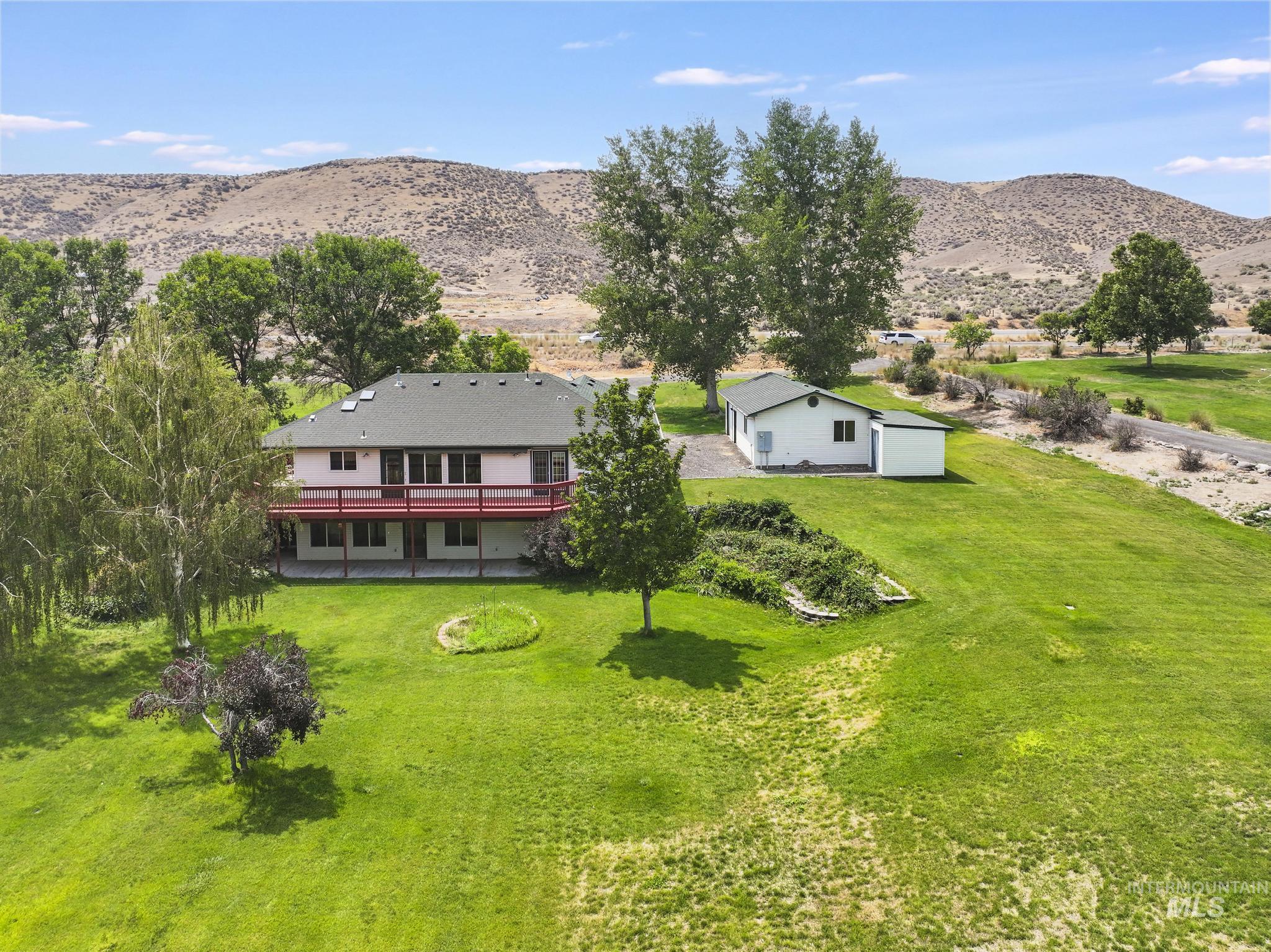 19010 Hwy 30, Buhl, Idaho 83316, 4 Bedrooms, 3.5 Bathrooms, Residential For Sale, Price $825,000, 98994967