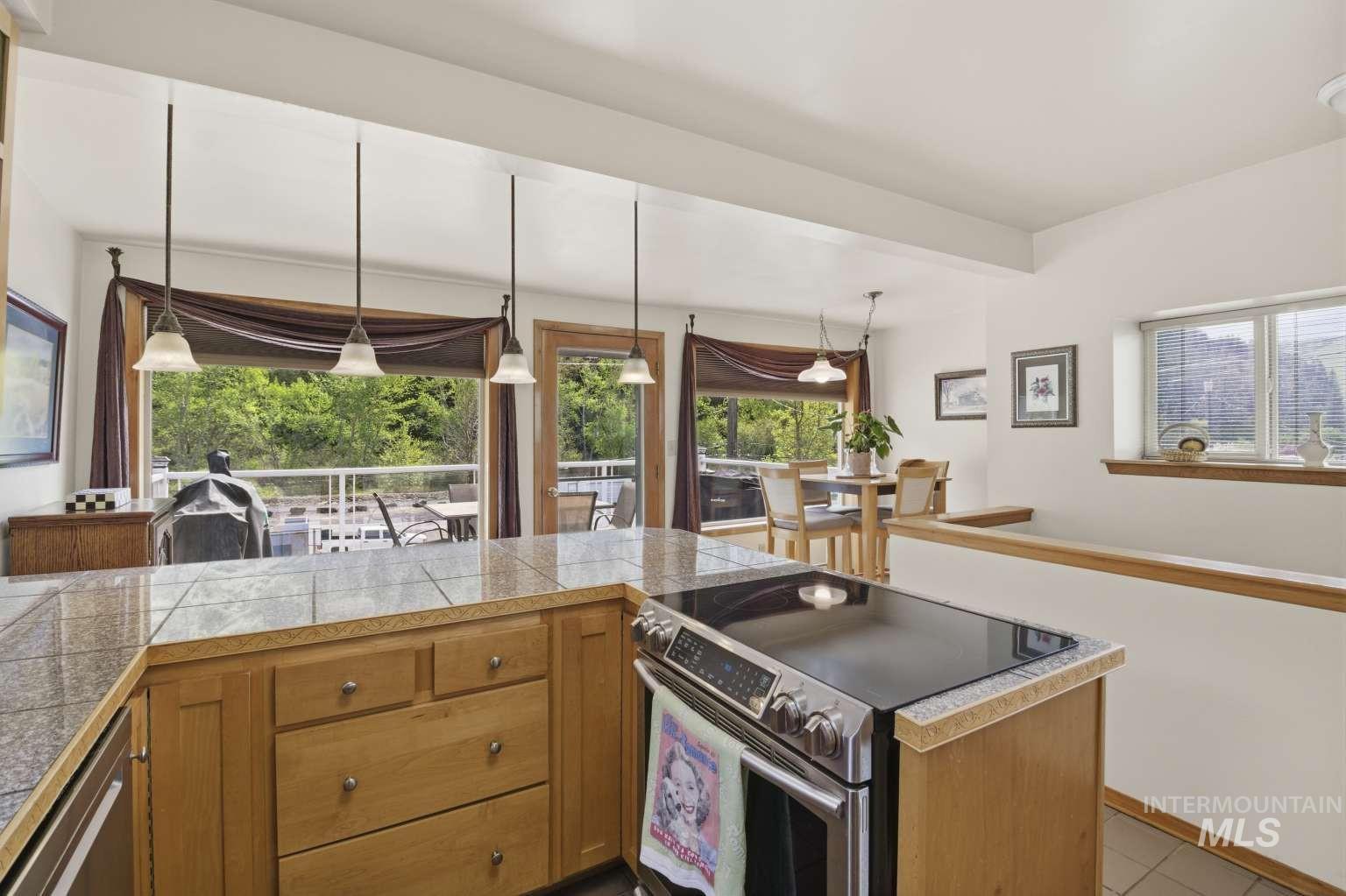 901 E Main St, Kendrick, Idaho 83537, 5 Bedrooms, 4 Bathrooms, Residential For Sale, Price $449,500,MLS 98994970
