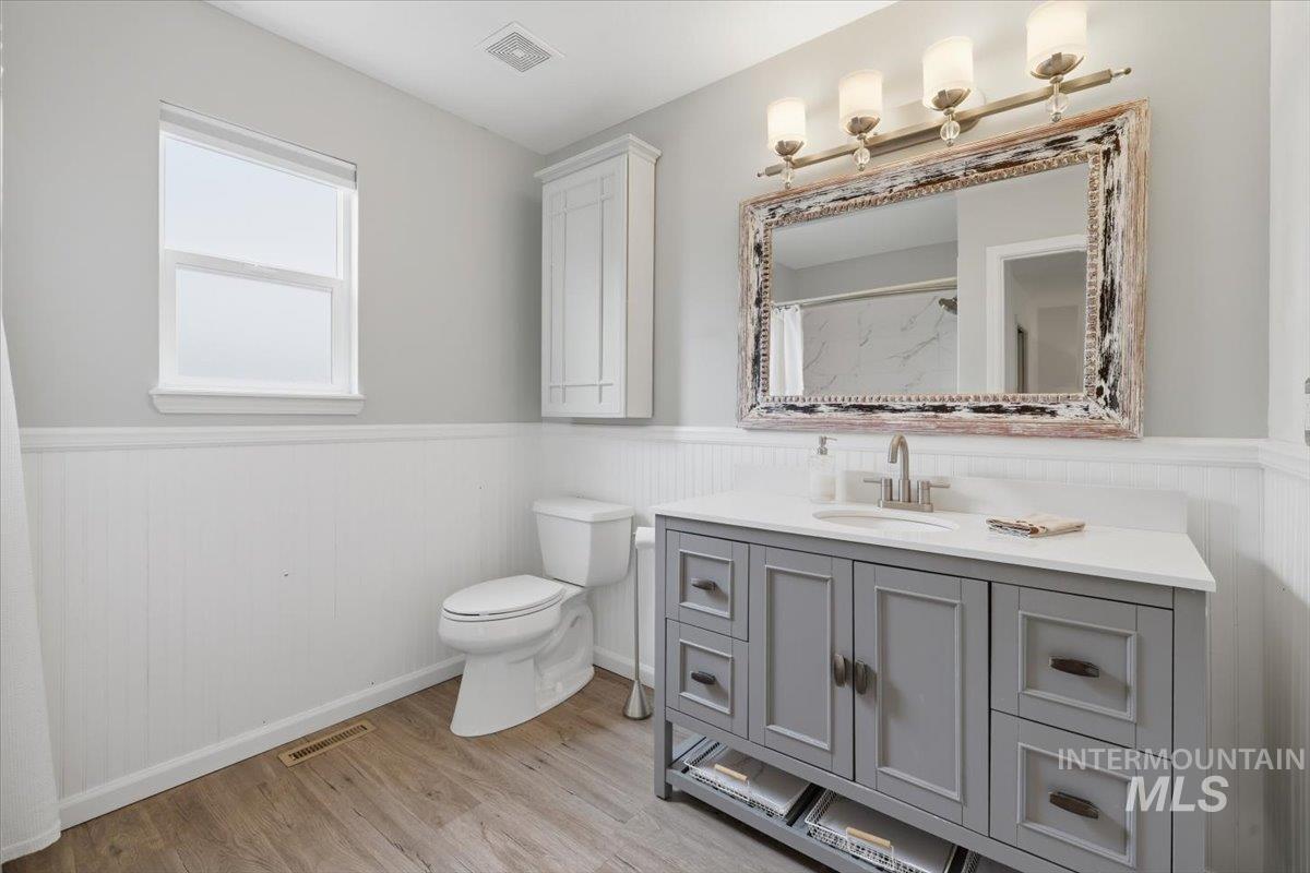 14295 Tara St, Caldwell, Idaho 83607, 3 Bedrooms, 2 Bathrooms, Residential For Sale, Price $359,900, 98994973