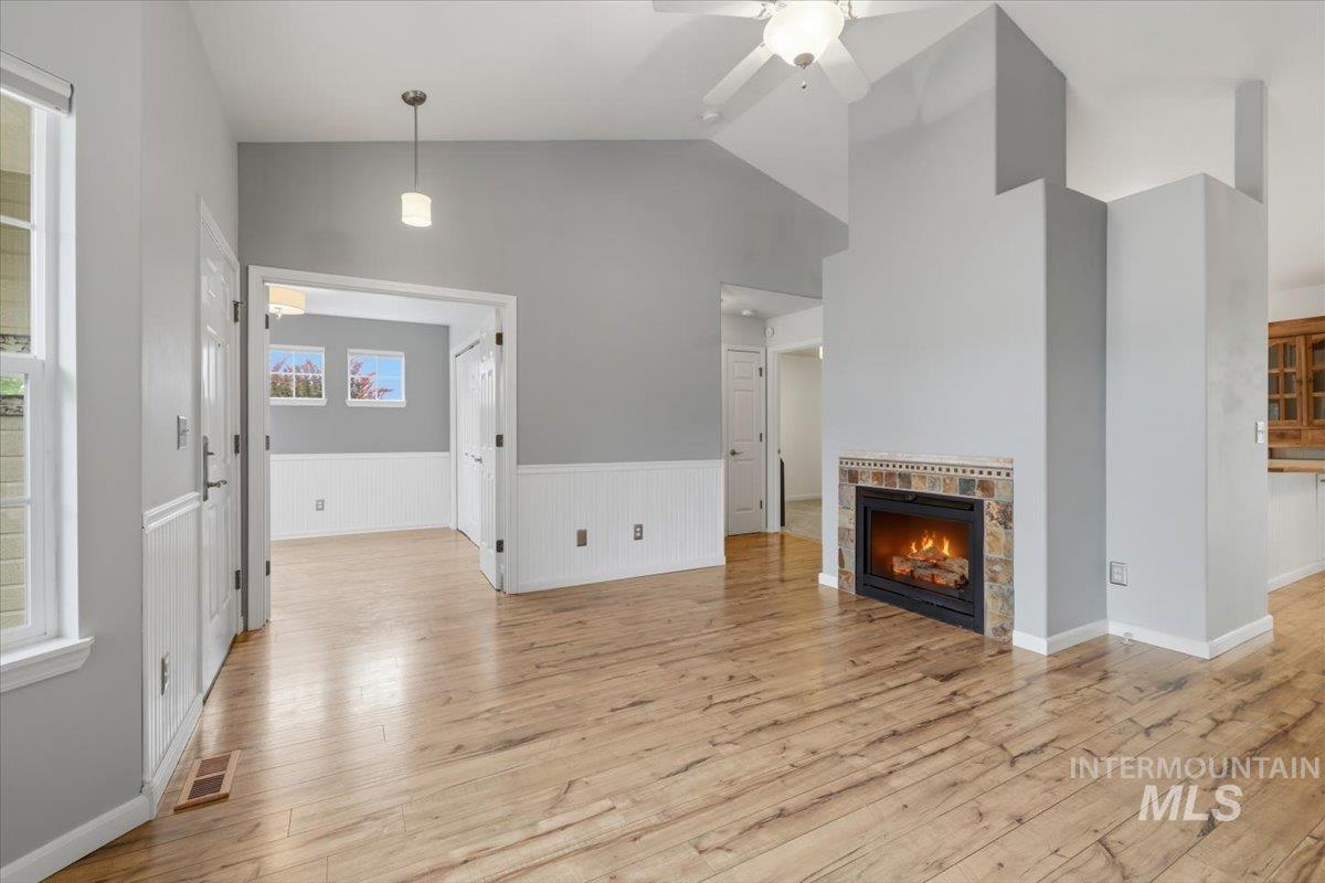14295 Tara St, Caldwell, Idaho 83607, 3 Bedrooms, 2 Bathrooms, Residential For Sale, Price $359,900, 98994973