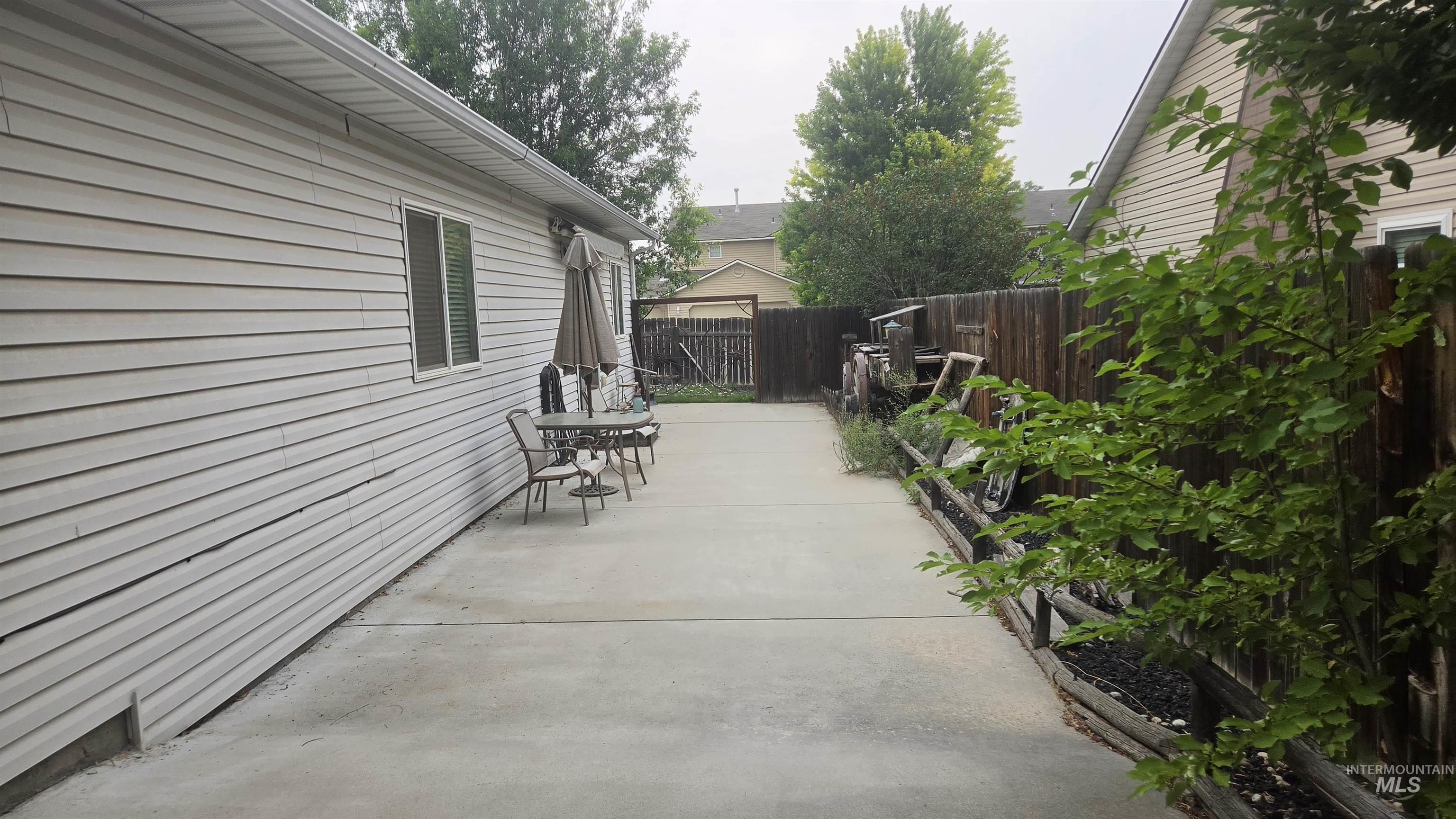58 N Poplar Forest Place, Nampa, Idaho 83651, 3 Bedrooms, 2 Bathrooms, Residential For Sale, Price $390,000, 98994975