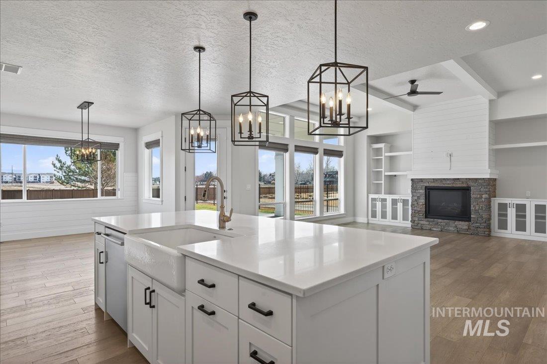 604 S Rivermist Ave, Star, Idaho 83669, 5 Bedrooms, 3.5 Bathrooms, Residential For Sale, Price $1,049,000, 98994976