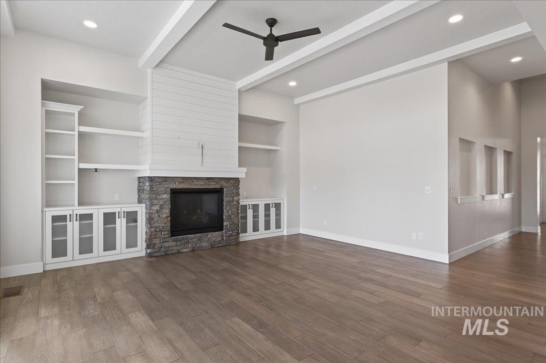 604 S Rivermist Ave, Star, Idaho 83669, 5 Bedrooms, 3.5 Bathrooms, Residential For Sale, Price $1,049,000, 98994976