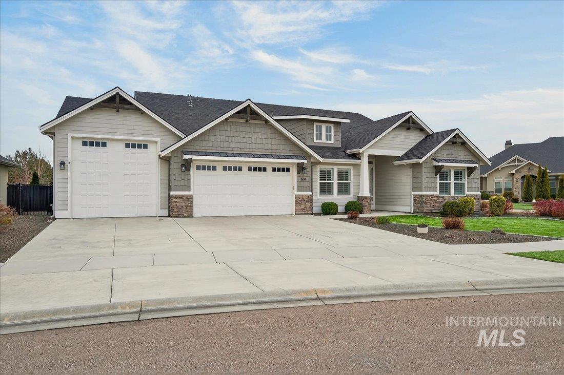 604 S Rivermist Ave, Star, Idaho 83669, 5 Bedrooms, 3.5 Bathrooms, Residential For Sale, Price $1,049,000, 98994976