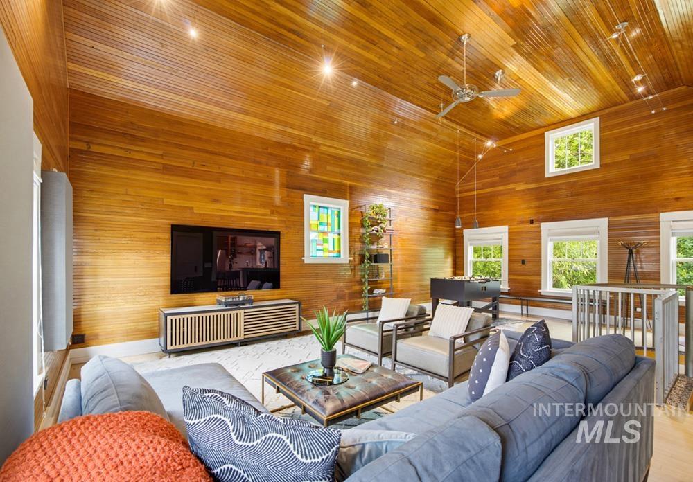 119 S Walnut St, Boise, Idaho 83712, 2 Bedrooms, 2 Bathrooms, Residential For Sale, Price $898,000,MLS 98994977