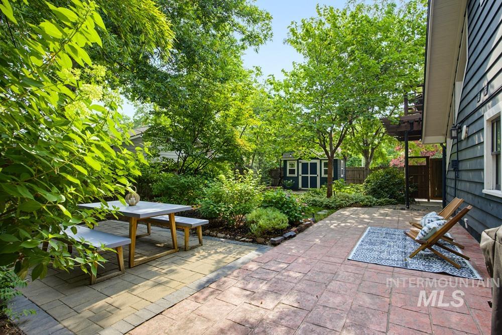 119 S Walnut St, Boise, Idaho 83712, 2 Bedrooms, 2 Bathrooms, Residential For Sale, Price $950,000, 98994977