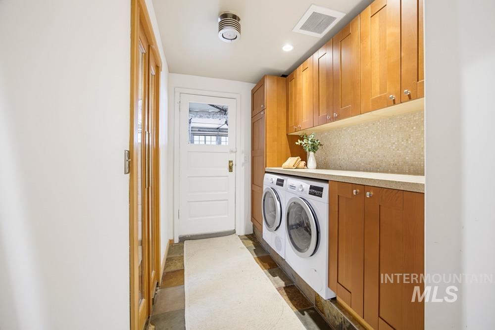 119 S Walnut St, Boise, Idaho 83712, 2 Bedrooms, 2 Bathrooms, Residential For Sale, Price $898,000,MLS 98994977