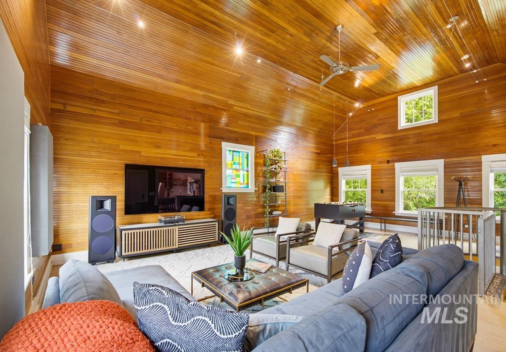 119 S Walnut St, Boise, Idaho 83712, 2 Bedrooms, 2 Bathrooms, Residential For Sale, Price $950,000, 98994977