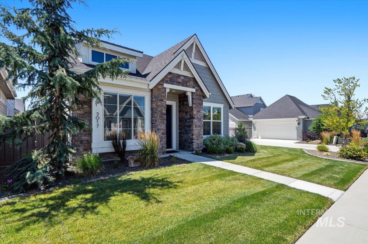 5017 S Hill Farm Ln, Meridian, Idaho 83642, 3 Bedrooms, 2 Bathrooms, Residential For Sale, Price $579,900, 98994978