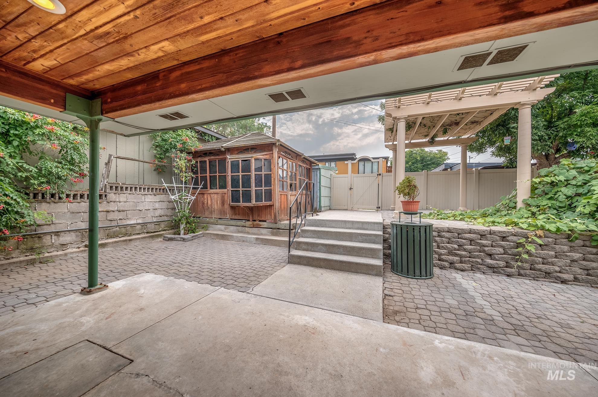 755 S Park Blvd, Ontario, Oregon 97914, 4 Bedrooms, 3 Bathrooms, Residential For Sale, Price $334,000, 98994980