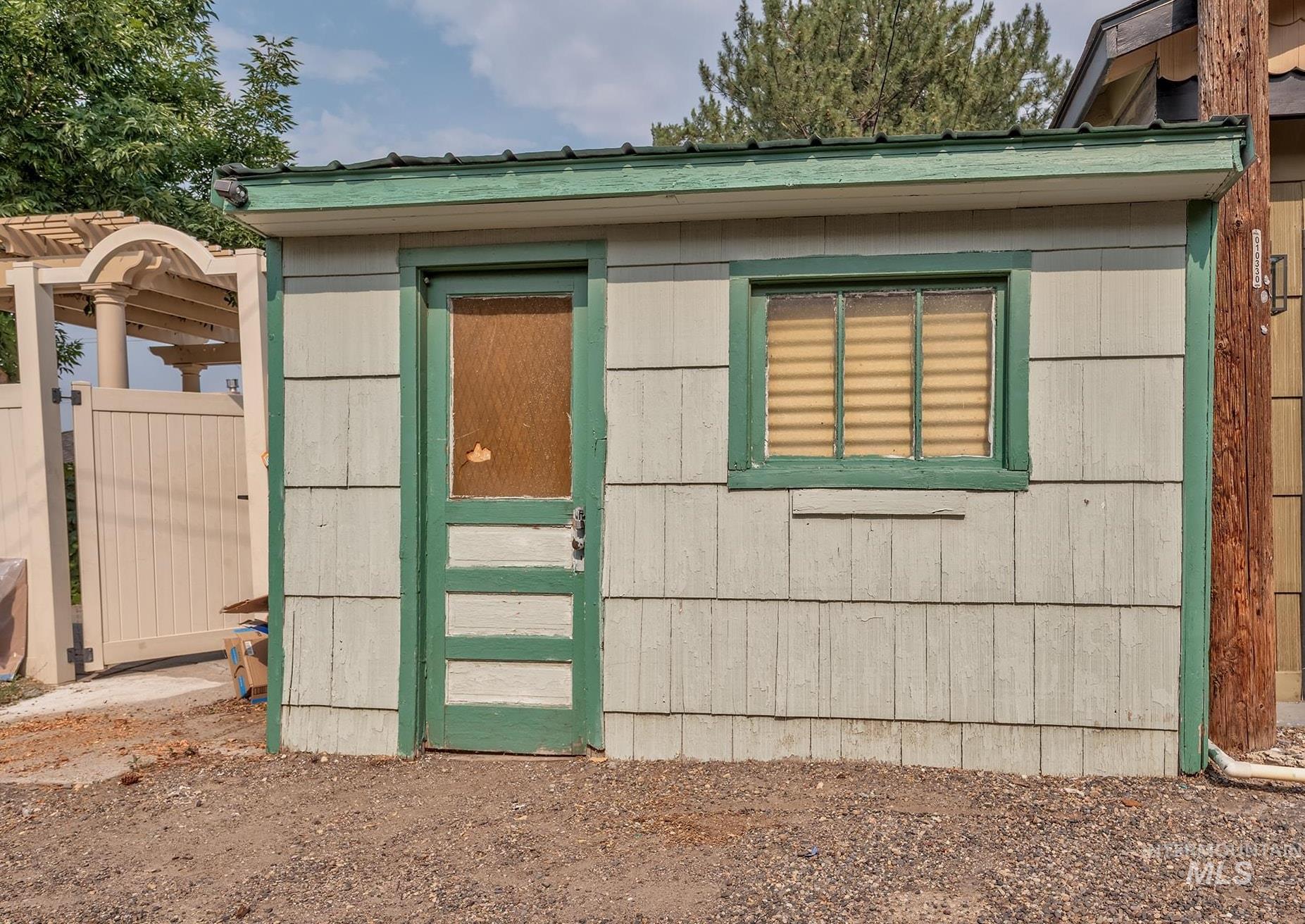 755 S Park Blvd, Ontario, Oregon 97914, 4 Bedrooms, 3 Bathrooms, Residential For Sale, Price $334,000, 98994980