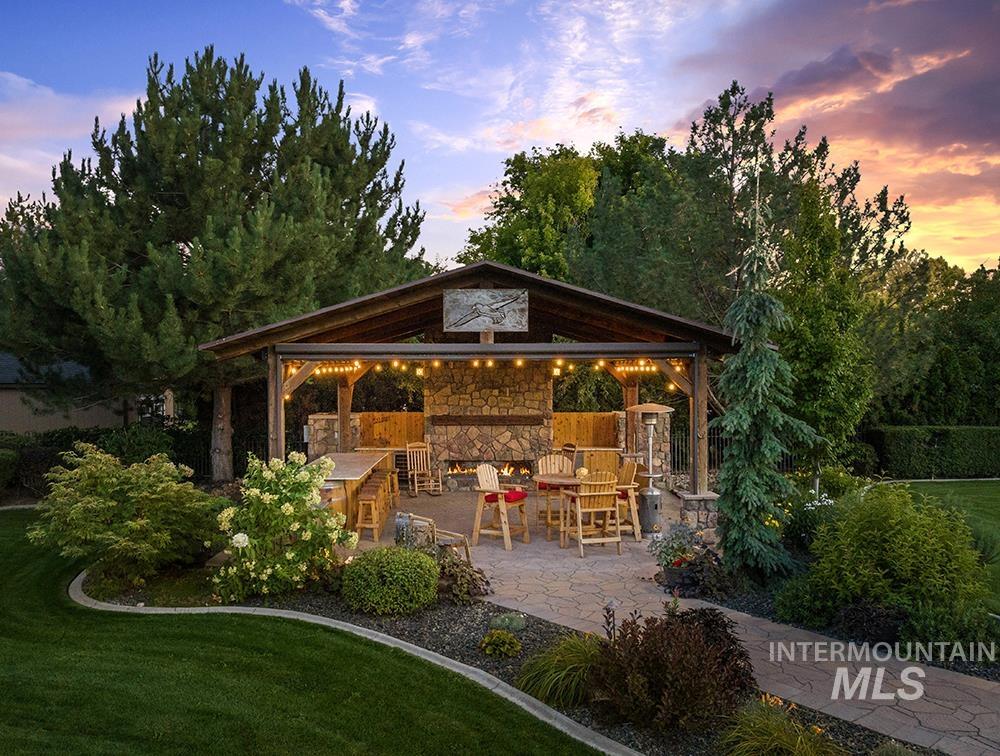 6676 N Double Eagle Ln, Meridian, Idaho 83646, 4 Bedrooms, 3.5 Bathrooms, Residential For Sale, Price $2,295,000, 98994982
