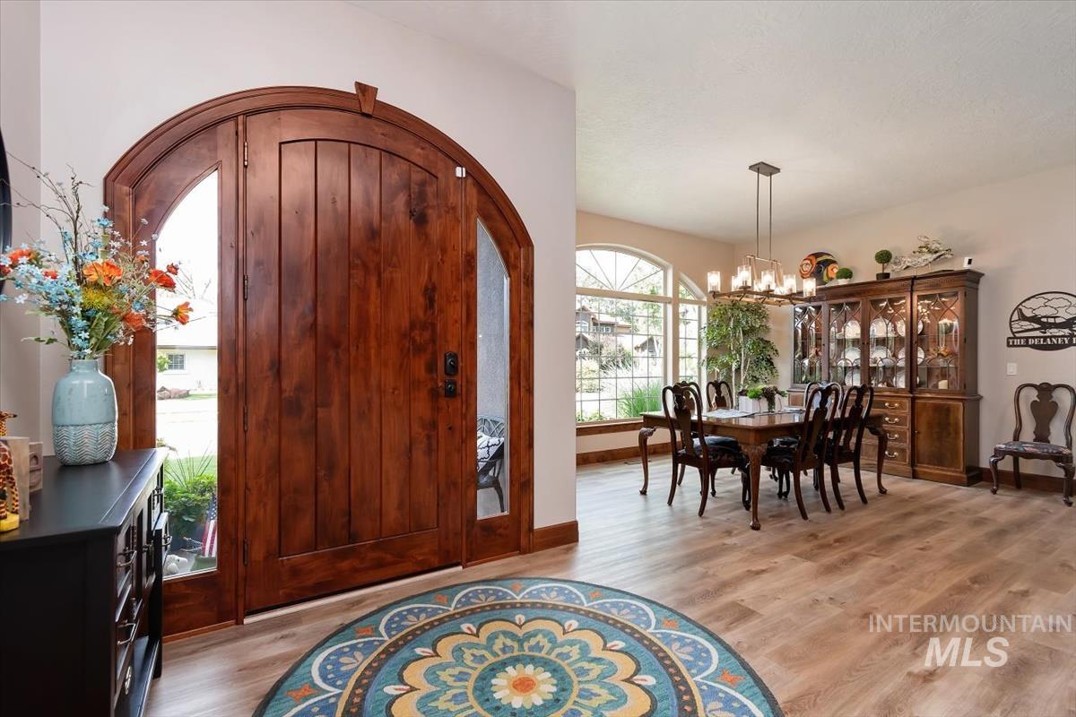731 W Bogus View Dr., Eagle, Idaho 83616, 4 Bedrooms, 4 Bathrooms, Residential For Sale, Price $1,399,990, 98994983