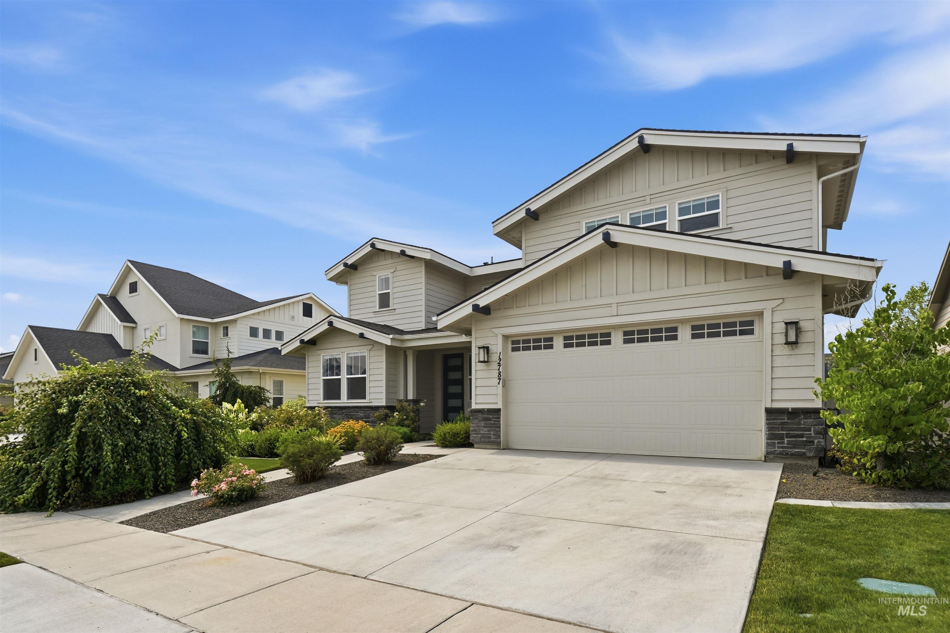12787 S Farrara Way, Nampa, Idaho 83686, 3 Bedrooms, 2.5 Bathrooms, Residential For Sale, Price $549,000,MLS 98994988