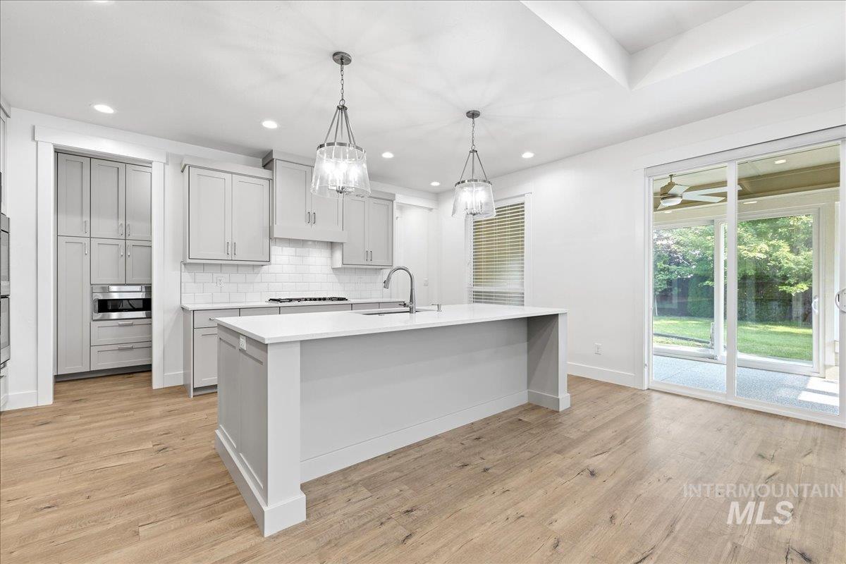 4410 W Lost Rapids, Meridian, Idaho 83646, 3 Bedrooms, 2.5 Bathrooms, Residential For Sale, Price $674,900, 98994990