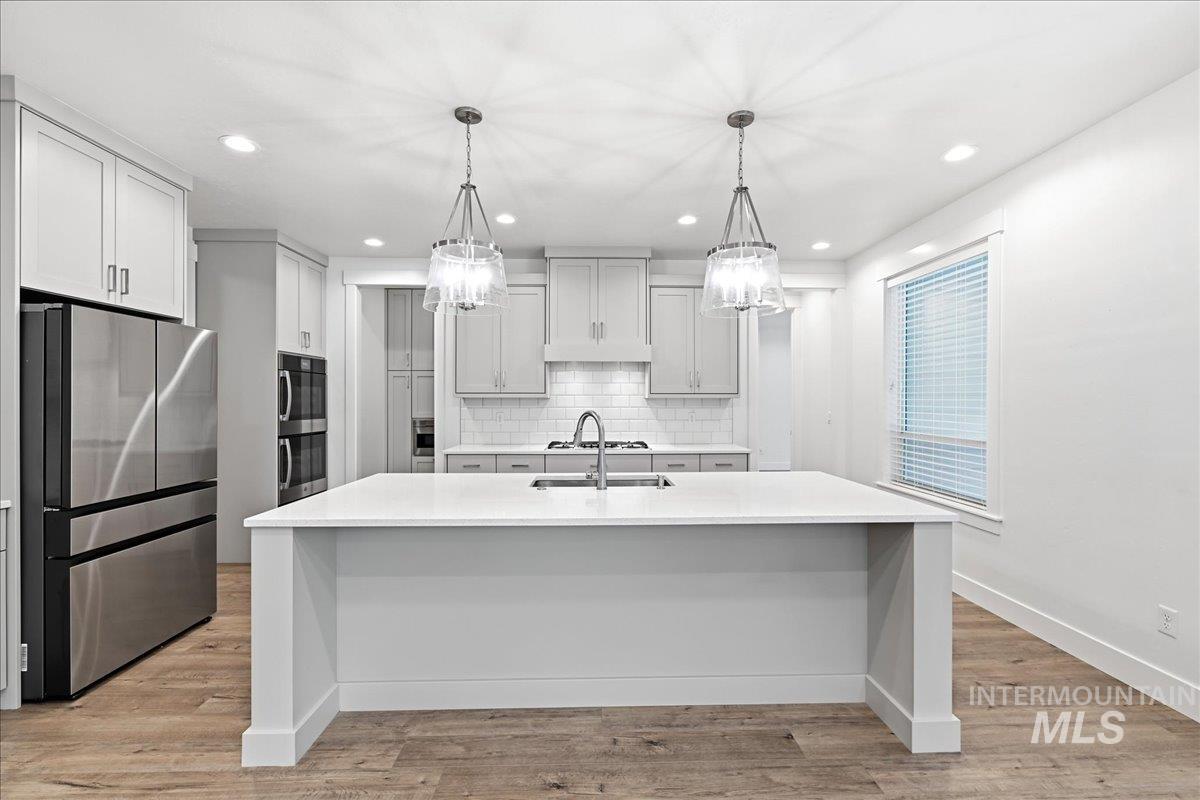 4410 W Lost Rapids, Meridian, Idaho 83646, 3 Bedrooms, 2.5 Bathrooms, Residential For Sale, Price $674,900, 98994990