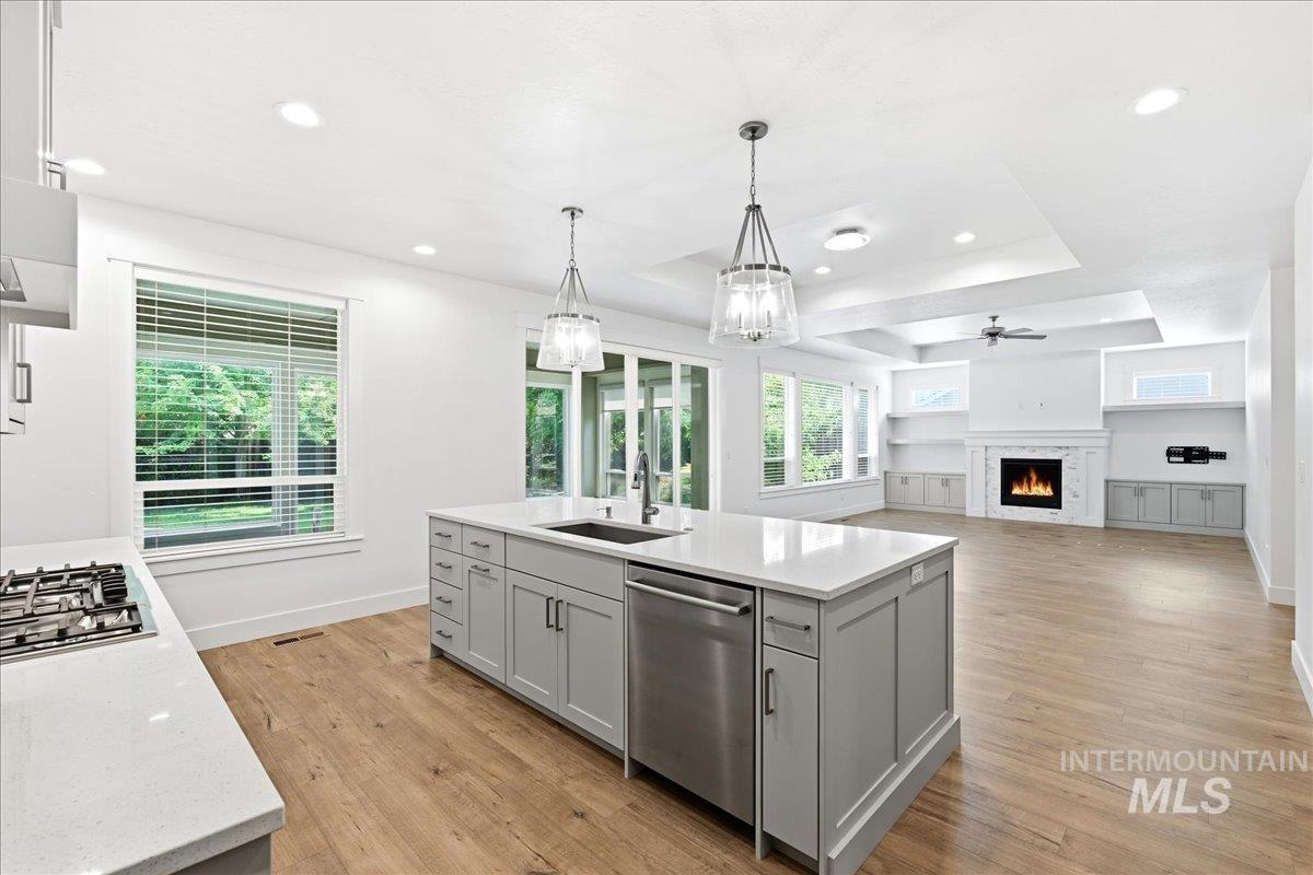 4410 W Lost Rapids, Meridian, Idaho 83646, 3 Bedrooms, 2.5 Bathrooms, Residential For Sale, Price $674,900, 98994990