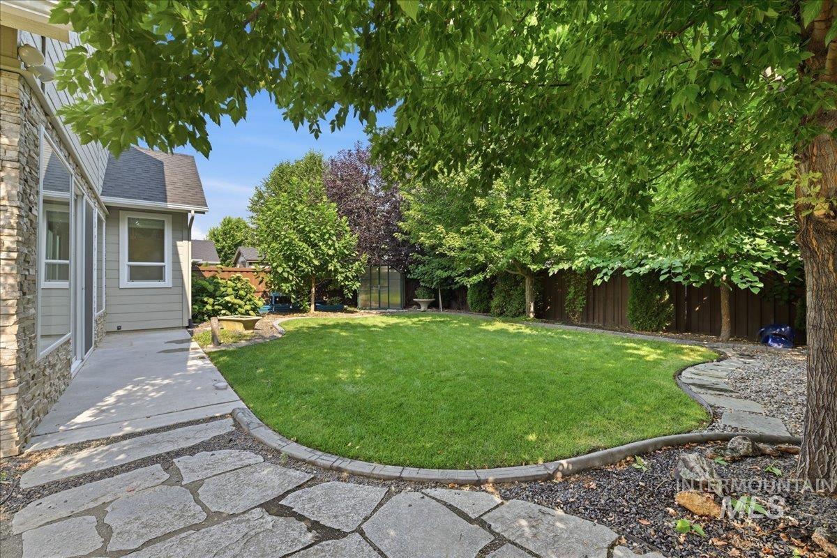 4410 W Lost Rapids, Meridian, Idaho 83646, 3 Bedrooms, 2.5 Bathrooms, Residential For Sale, Price $674,900, 98994990