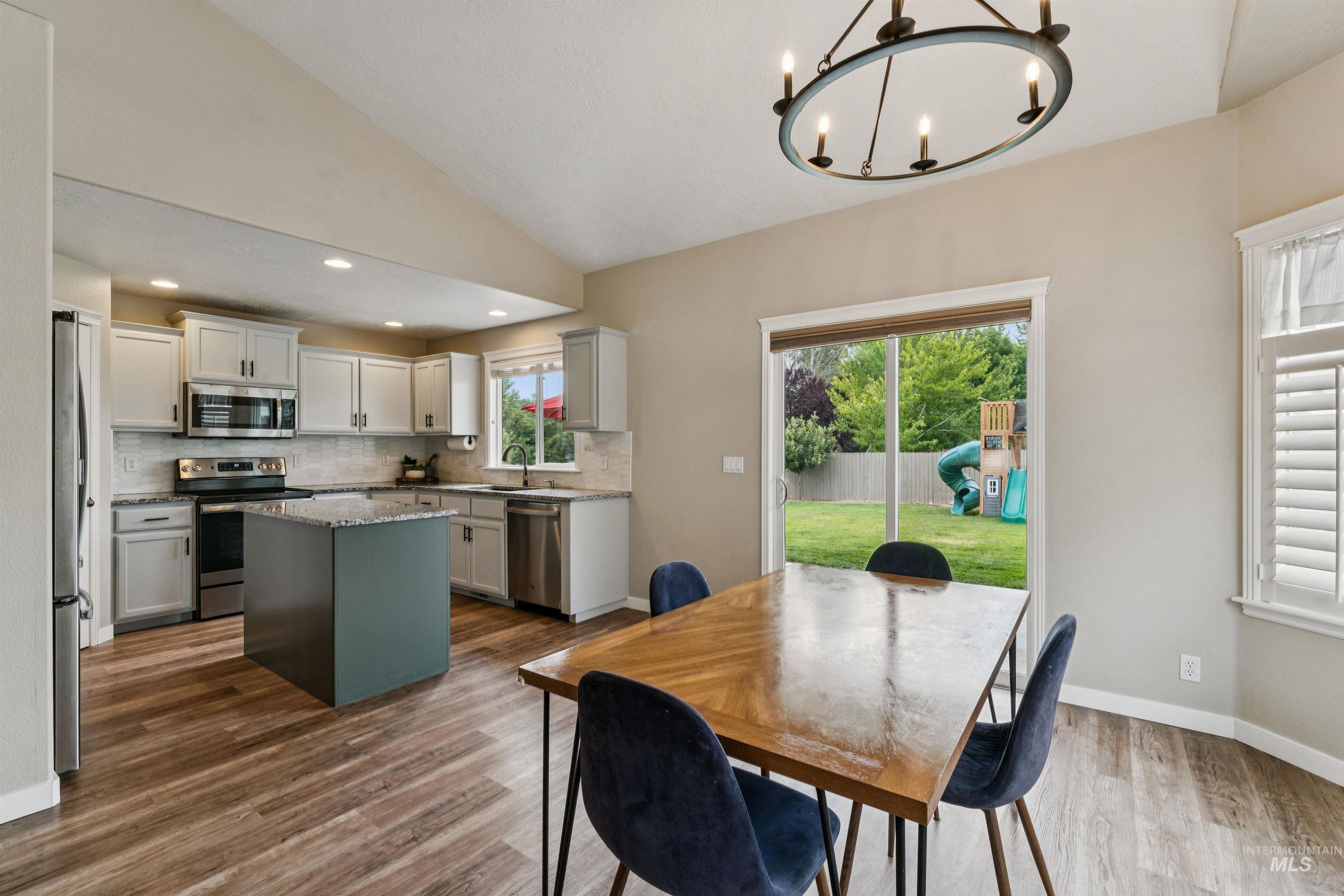 2899 S Bailey Ave, Meridian, Idaho 83642, 4 Bedrooms, 2.5 Bathrooms, Residential For Sale, Price $599,900,MLS 98994991