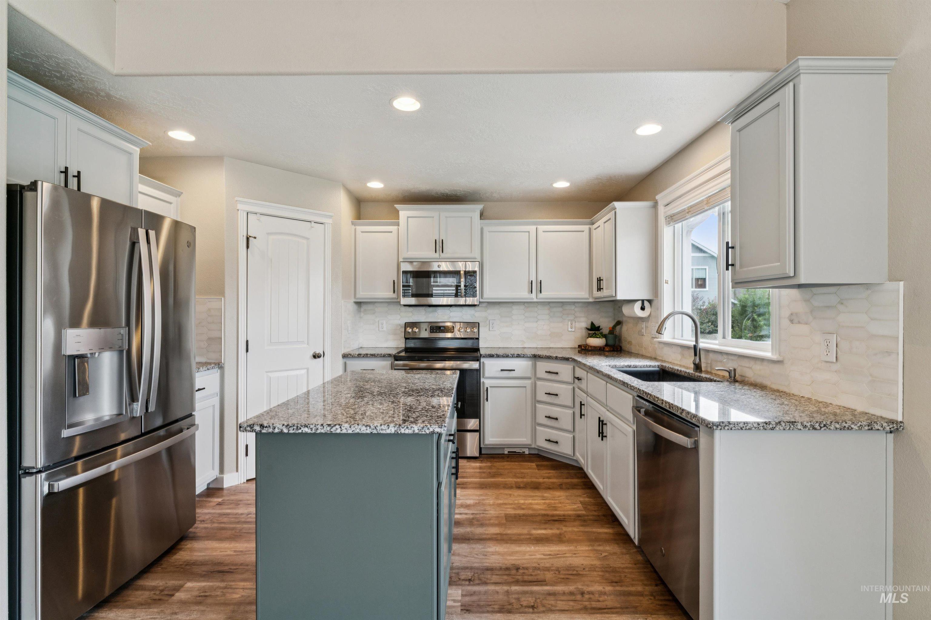 2899 S Bailey Ave, Meridian, Idaho 83642, 4 Bedrooms, 2.5 Bathrooms, Residential For Sale, Price $599,900,MLS 98994991