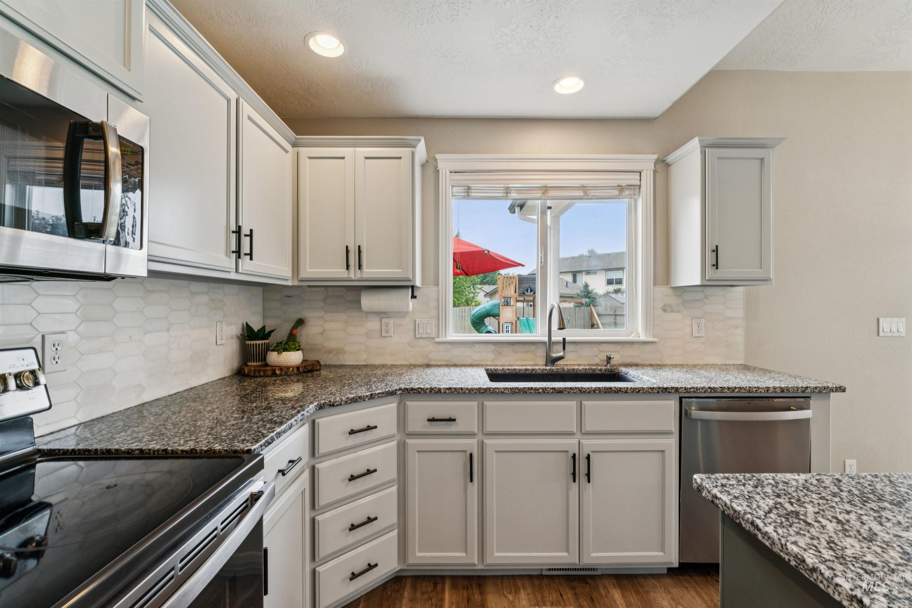 2899 S Bailey Ave, Meridian, Idaho 83642, 4 Bedrooms, 2.5 Bathrooms, Residential For Sale, Price $599,900,MLS 98994991