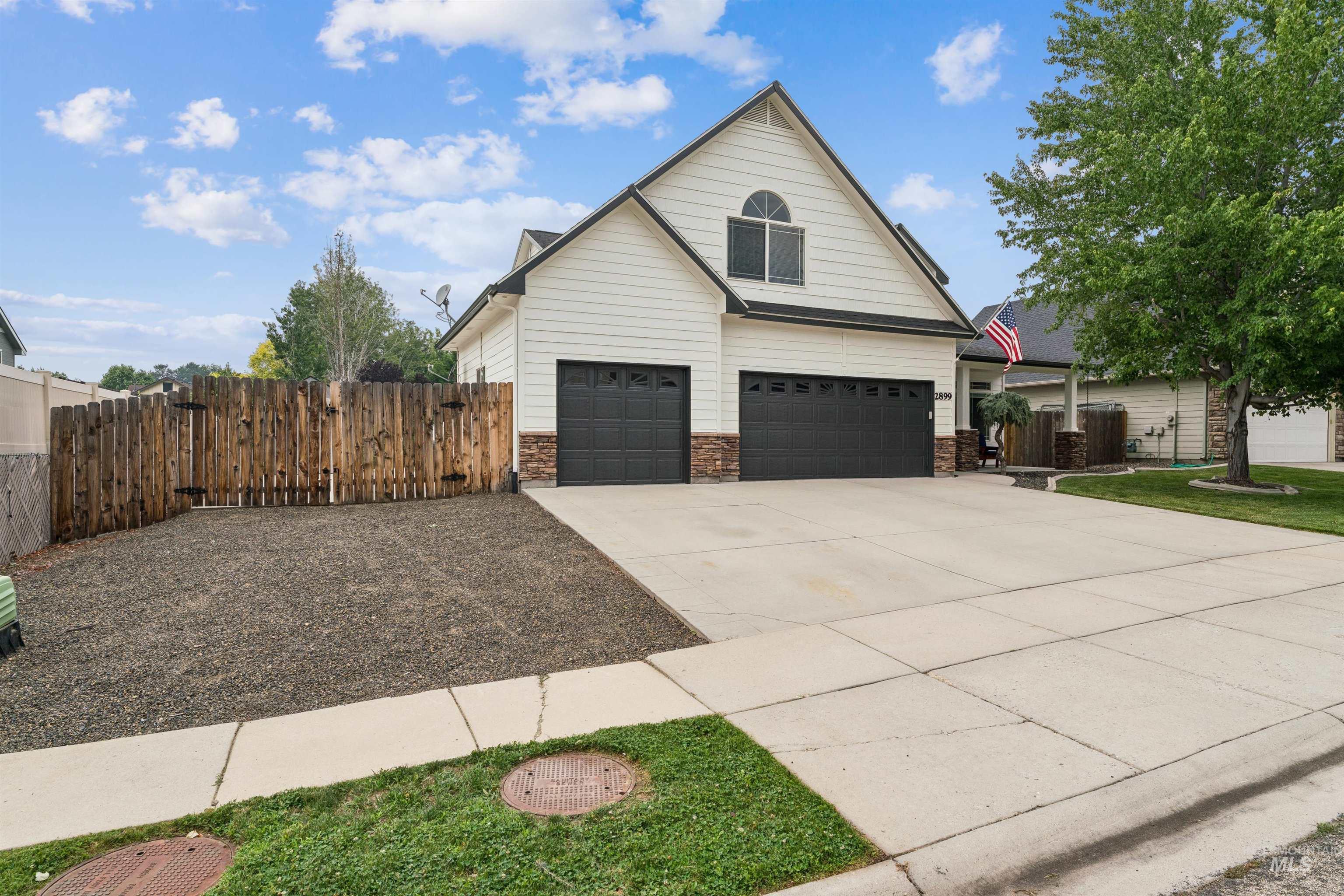 2899 S Bailey Ave, Meridian, Idaho 83642, 4 Bedrooms, 2.5 Bathrooms, Residential For Sale, Price $599,900,MLS 98994991