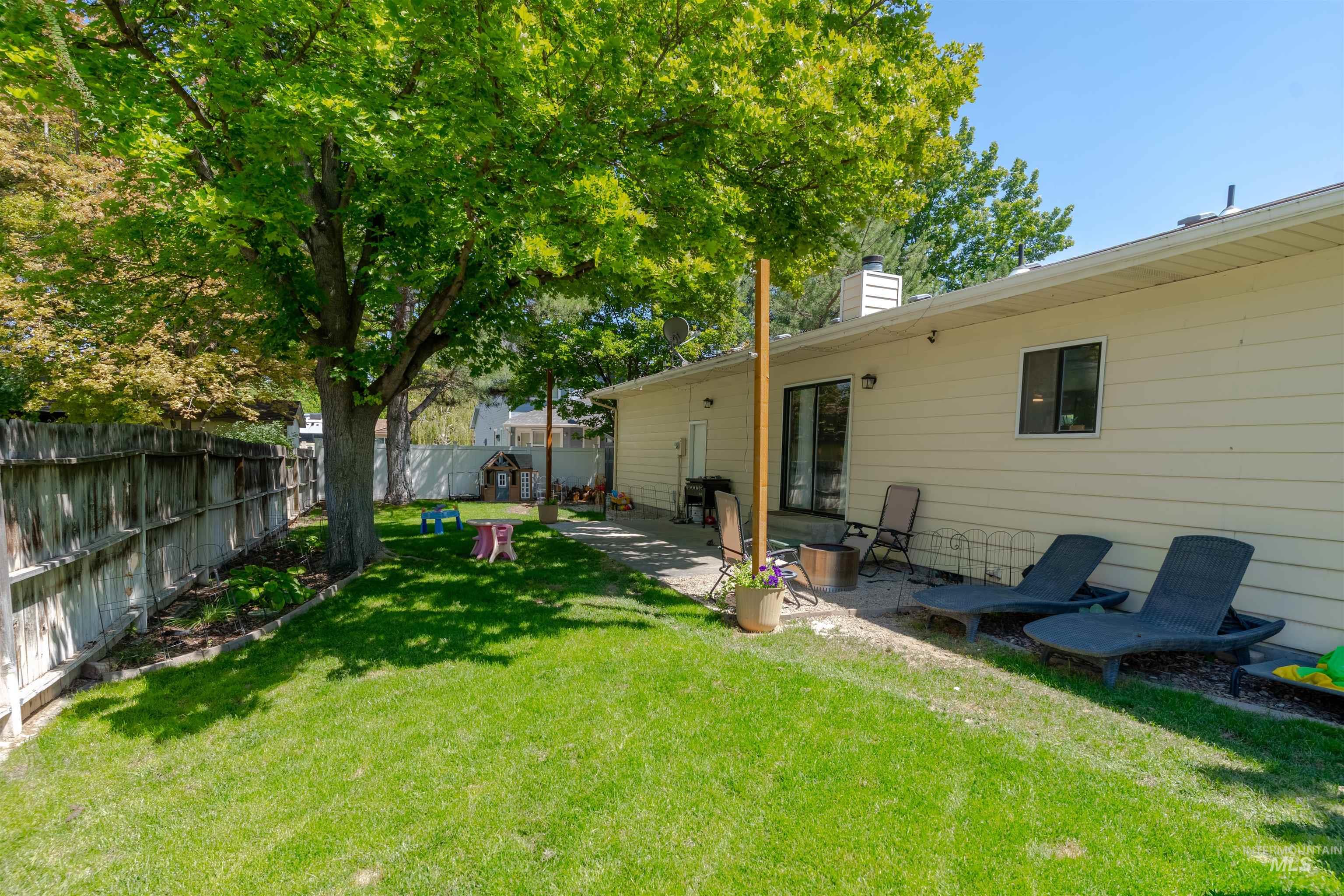 2711 Elizabeth Blvd, Twin Falls, Idaho 83301, 3 Bedrooms, 2 Bathrooms, Residential For Sale, Price $350,000, 98994995