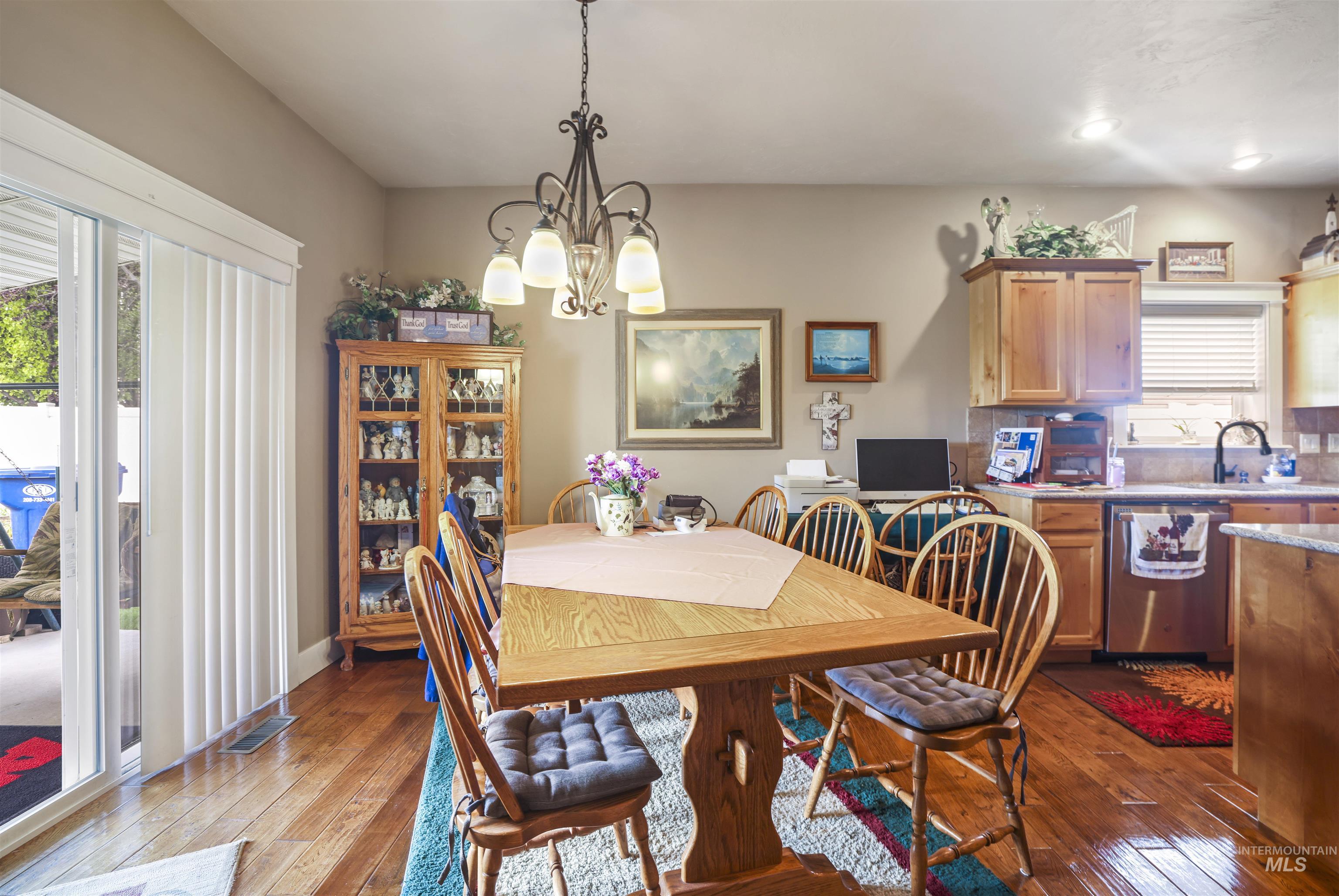 2306 Eastbrooke Rd, Twin Falls, Idaho 83301, 4 Bedrooms, 2.5 Bathrooms, Residential For Sale, Price $460,000,MLS 98994996