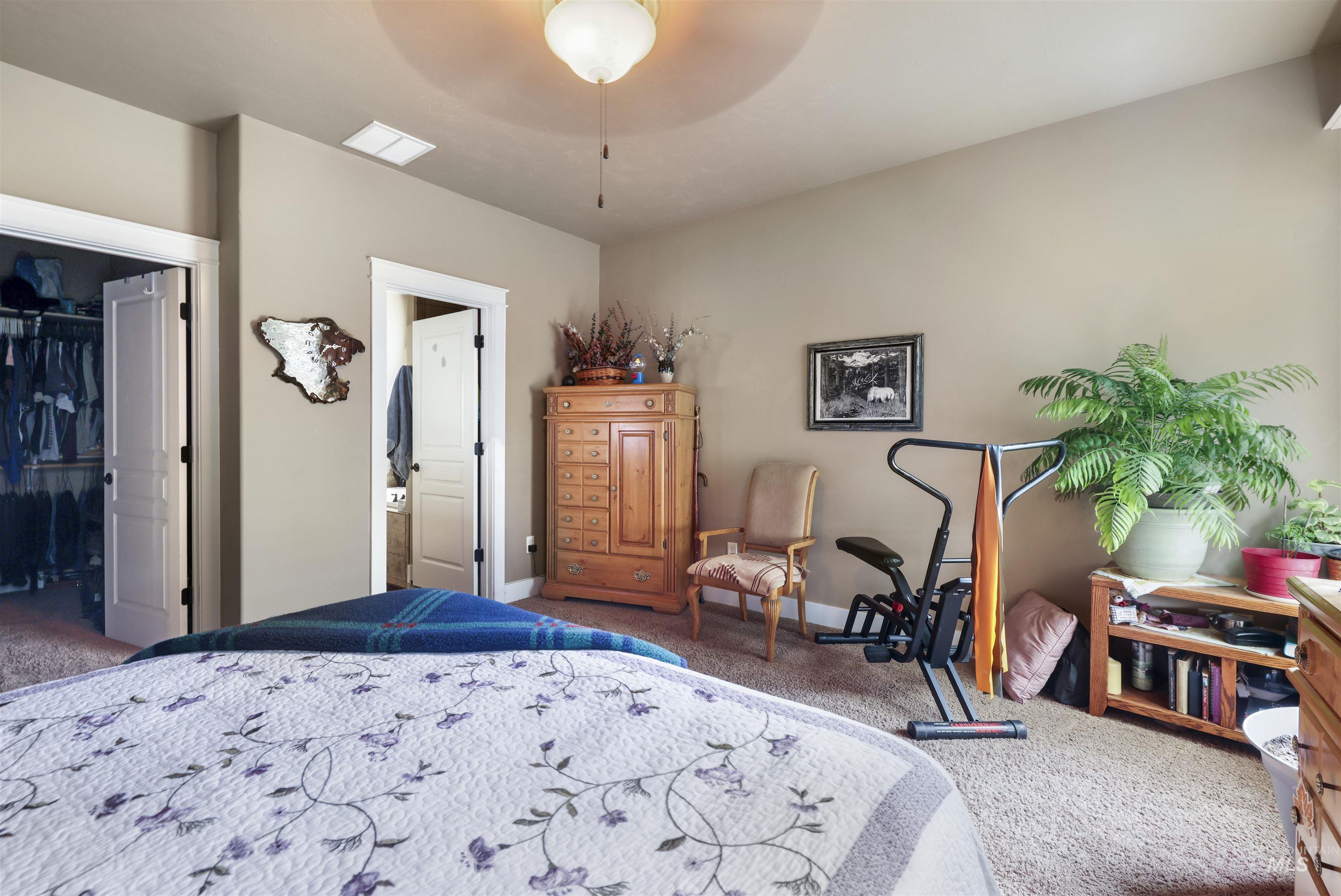 2306 Eastbrooke Rd, Twin Falls, Idaho 83301, 4 Bedrooms, 2.5 Bathrooms, Residential For Sale, Price $460,000,MLS 98994996