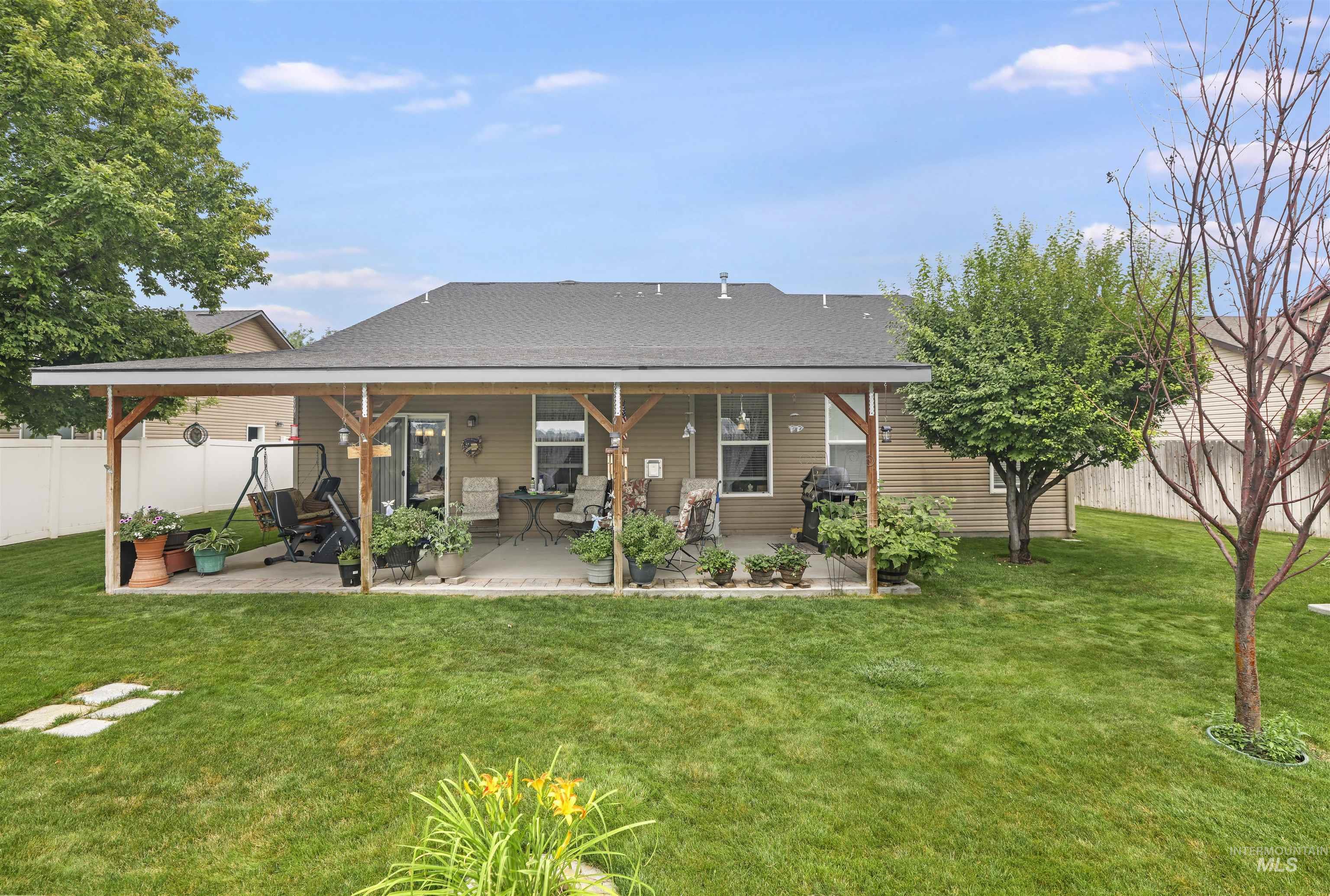 2306 Eastbrooke Rd, Twin Falls, Idaho 83301, 4 Bedrooms, 2.5 Bathrooms, Residential For Sale, Price $460,000,MLS 98994996