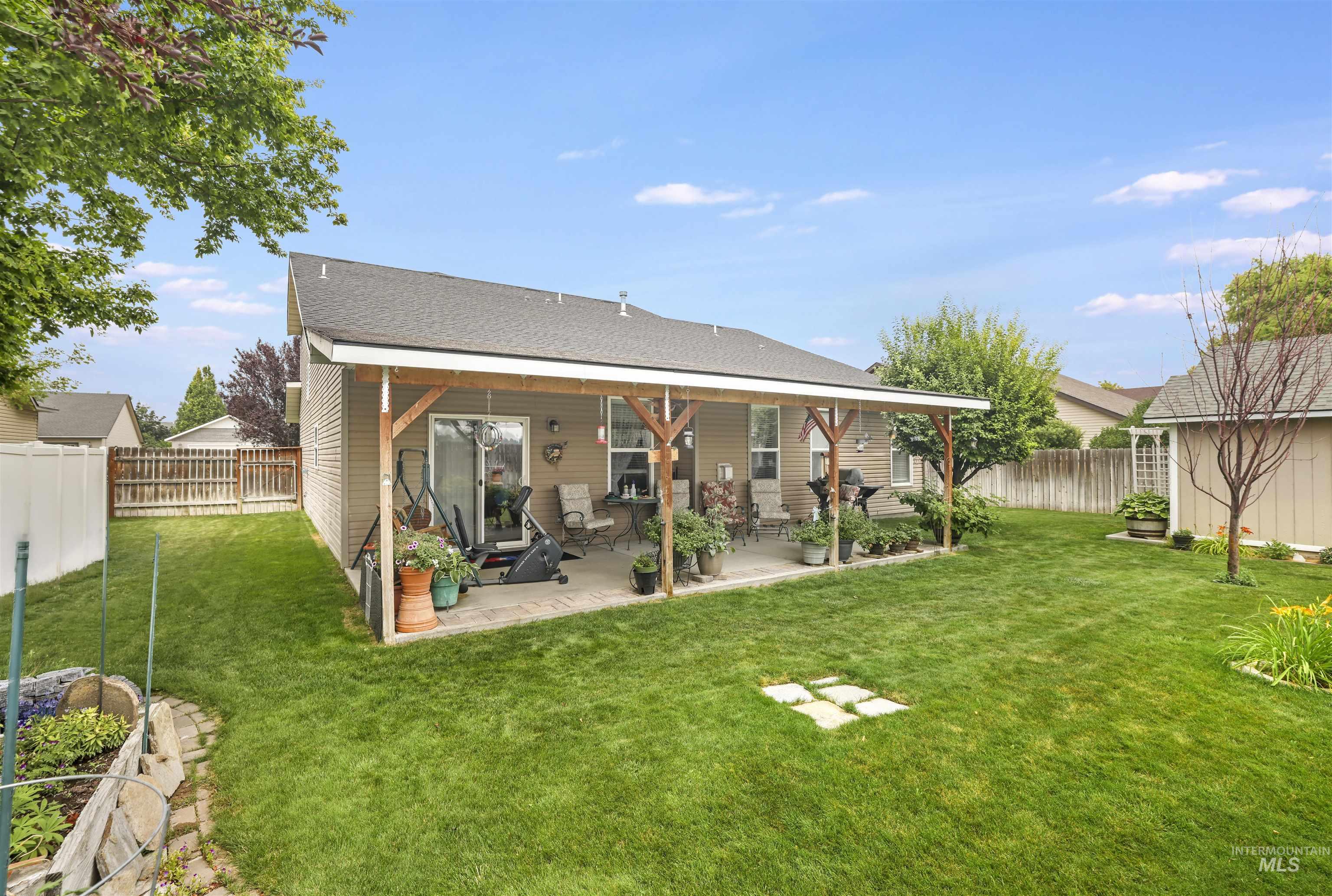 2306 Eastbrooke Rd, Twin Falls, Idaho 83301, 4 Bedrooms, 2.5 Bathrooms, Residential For Sale, Price $460,000,MLS 98994996