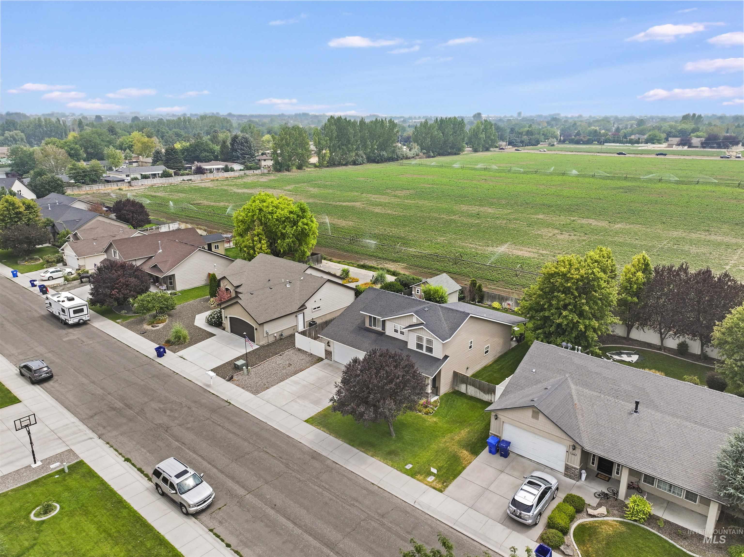 2306 Eastbrooke Rd, Twin Falls, Idaho 83301, 4 Bedrooms, 2.5 Bathrooms, Residential For Sale, Price $460,000,MLS 98994996