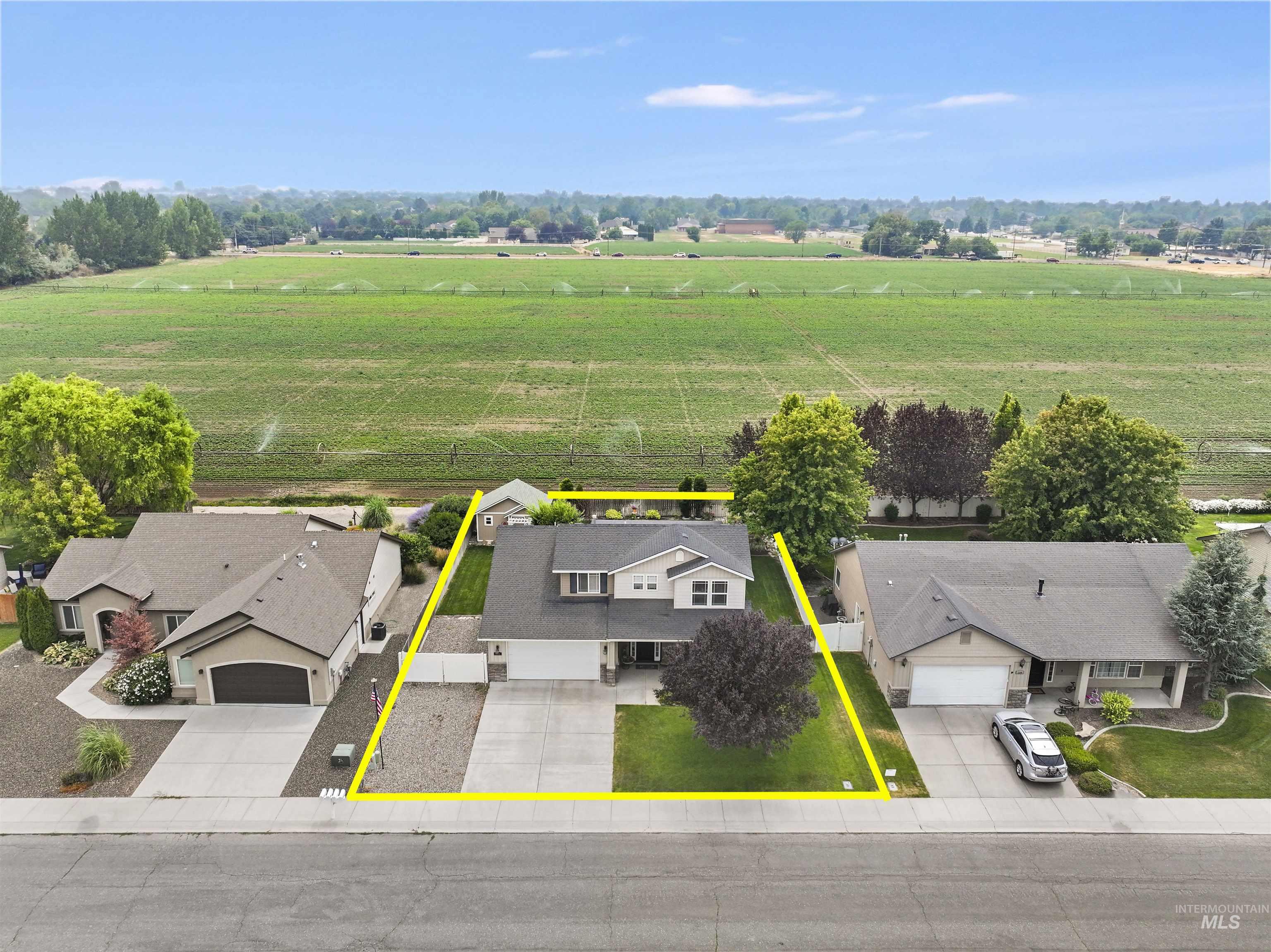 2306 Eastbrooke Rd, Twin Falls, Idaho 83301, 4 Bedrooms, 2.5 Bathrooms, Residential For Sale, Price $460,000,MLS 98994996