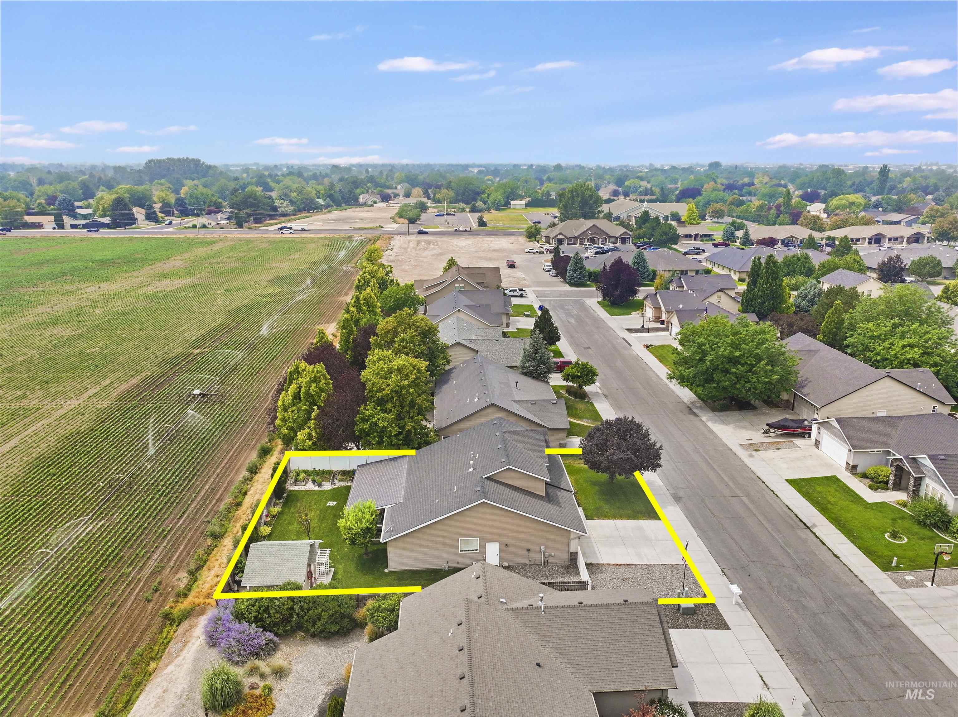 2306 Eastbrooke Rd, Twin Falls, Idaho 83301, 4 Bedrooms, 2.5 Bathrooms, Residential For Sale, Price $460,000,MLS 98994996