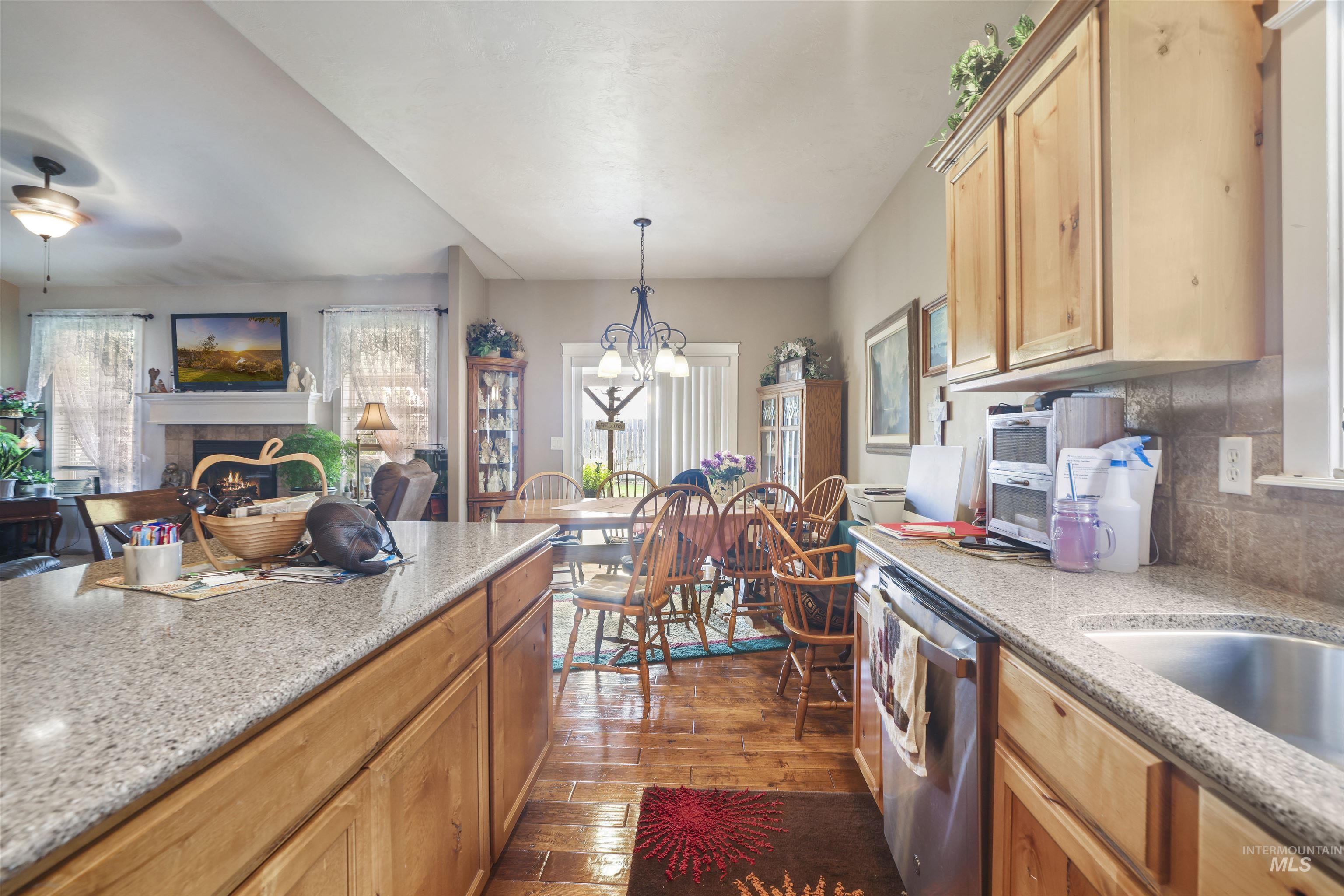 2306 Eastbrooke Rd, Twin Falls, Idaho 83301, 4 Bedrooms, 2.5 Bathrooms, Residential For Sale, Price $460,000,MLS 98994996