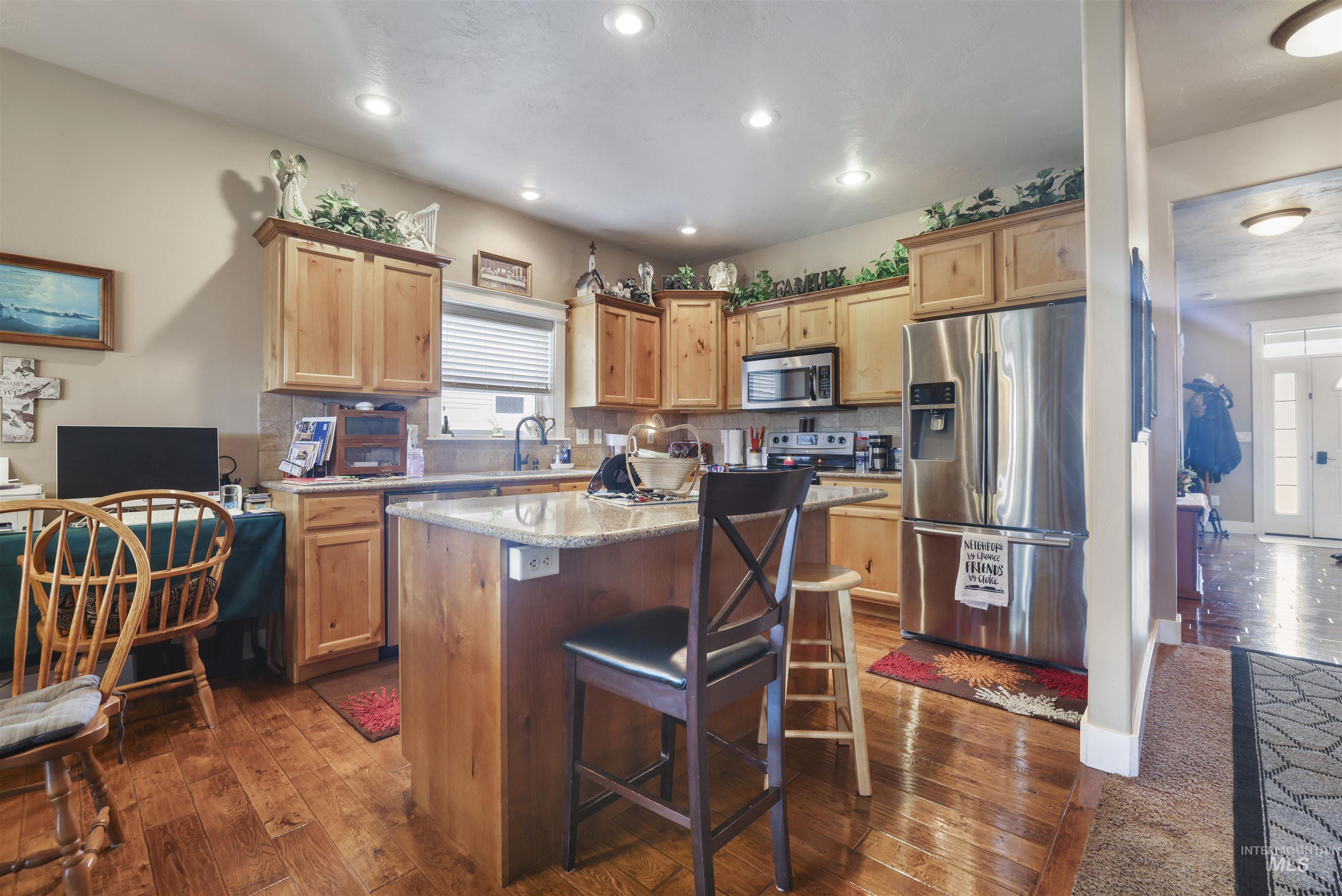 2306 Eastbrooke Rd, Twin Falls, Idaho 83301, 4 Bedrooms, 2.5 Bathrooms, Residential For Sale, Price $460,000,MLS 98994996