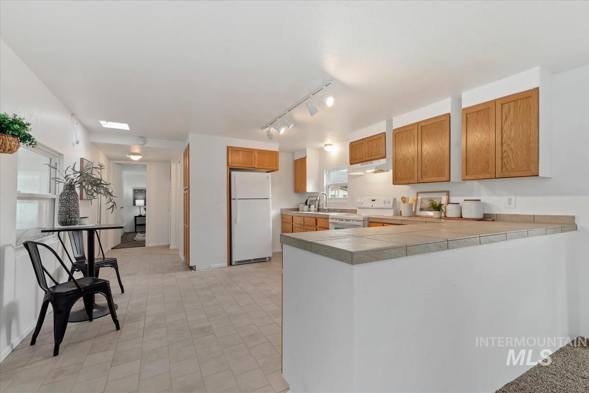 3686 S Clacton Way, Boise, Idaho 83716, 2 Bedrooms, 1.5 Bathrooms, Residential For Sale, Price $275,000, 98994997
