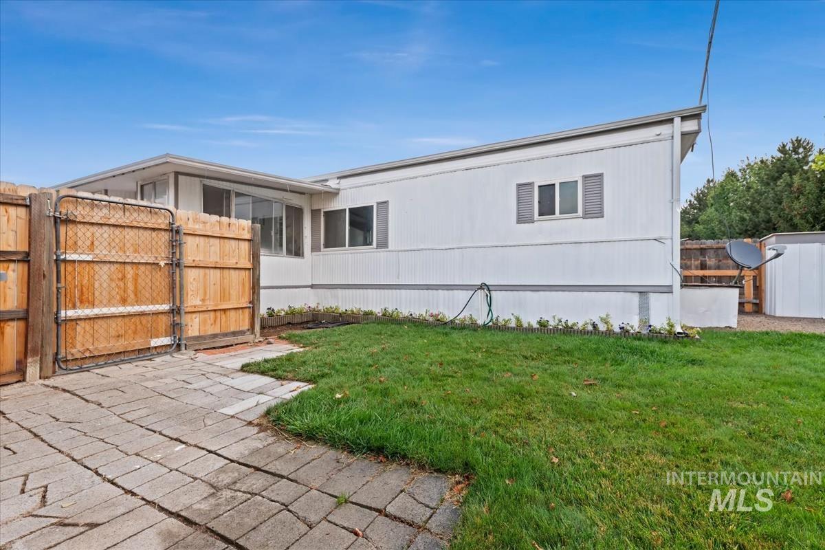 3686 S Clacton Way, Boise, Idaho 83716, 2 Bedrooms, 1.5 Bathrooms, Residential For Sale, Price $275,000, 98994997