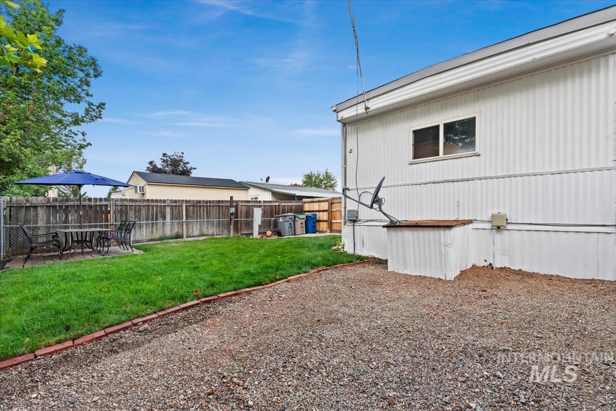3686 S Clacton Way, Boise, Idaho 83716, 2 Bedrooms, 1.5 Bathrooms, Residential For Sale, Price $275,000, 98994997